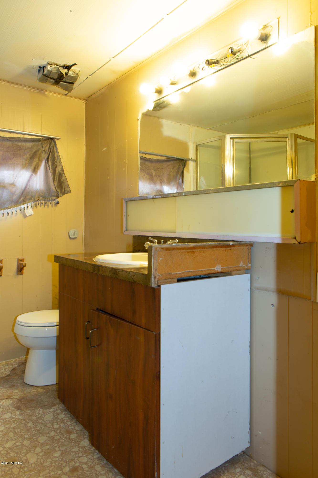 16046 W Sandy Street