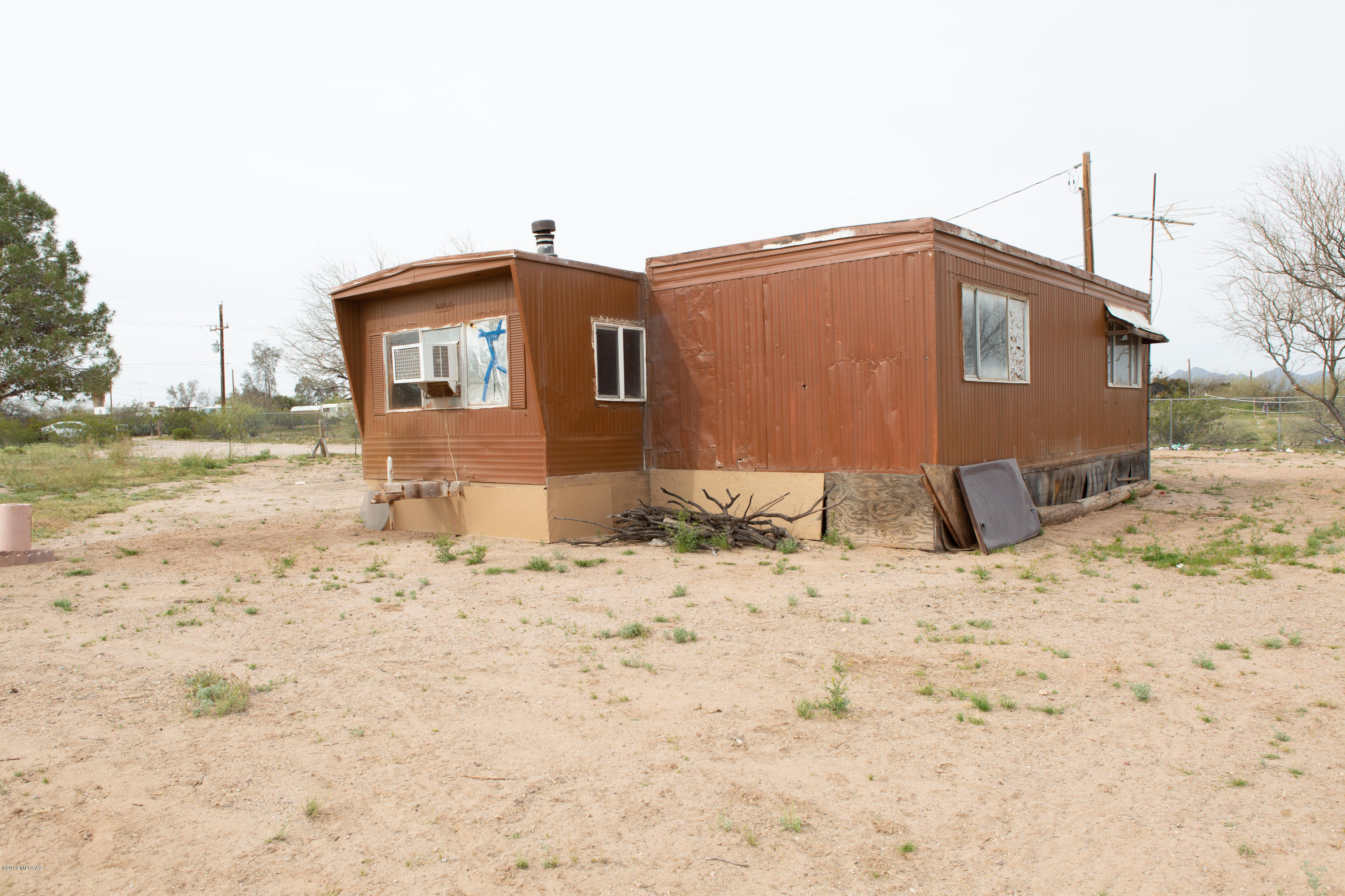 16046 W Sandy Street