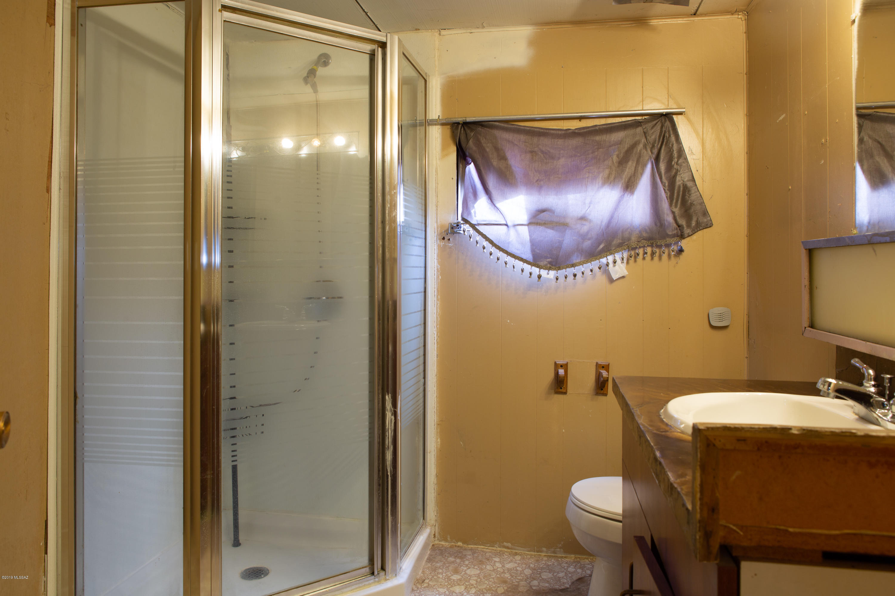 16046 W Sandy Street