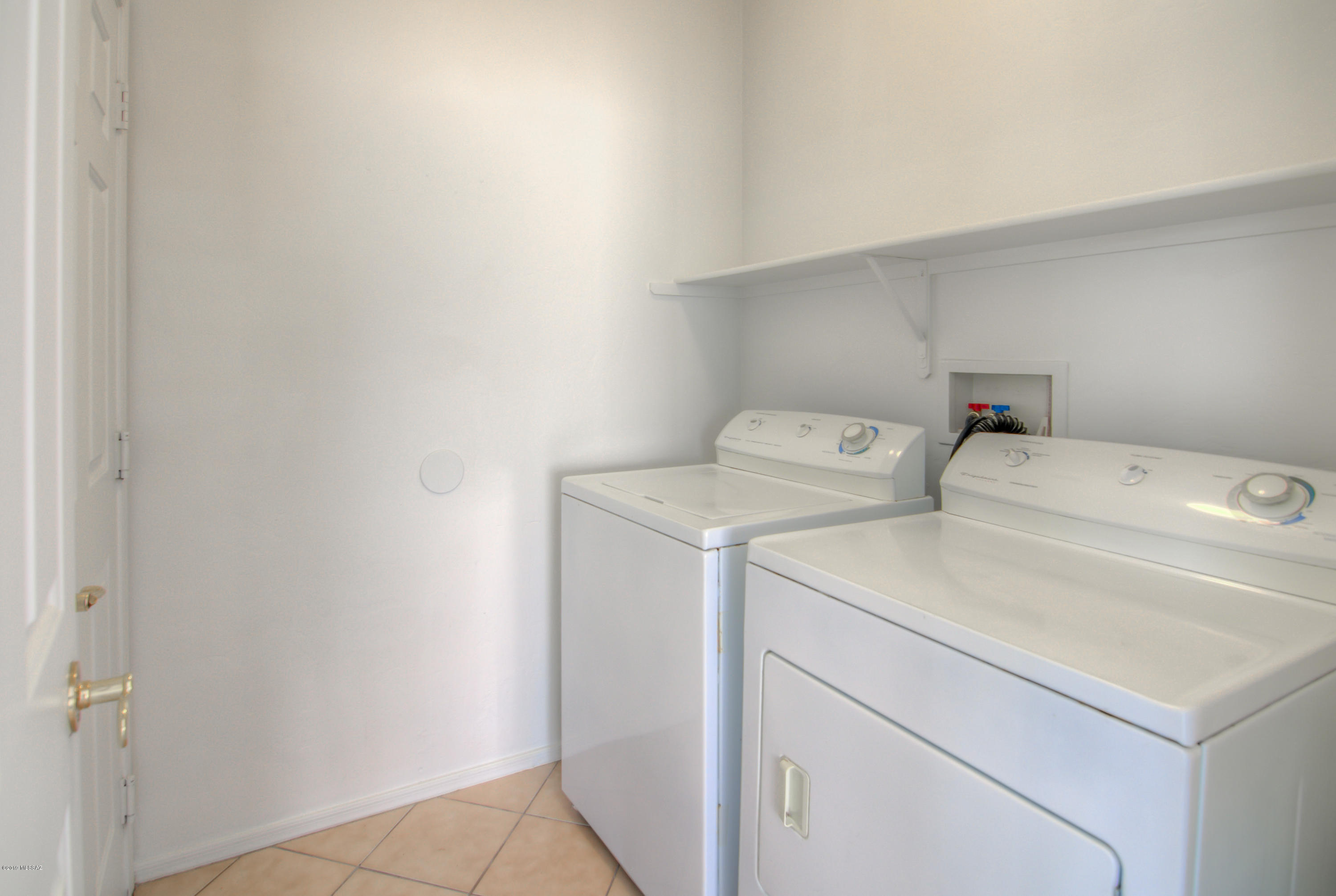 311 E Placita Nubes Blancas