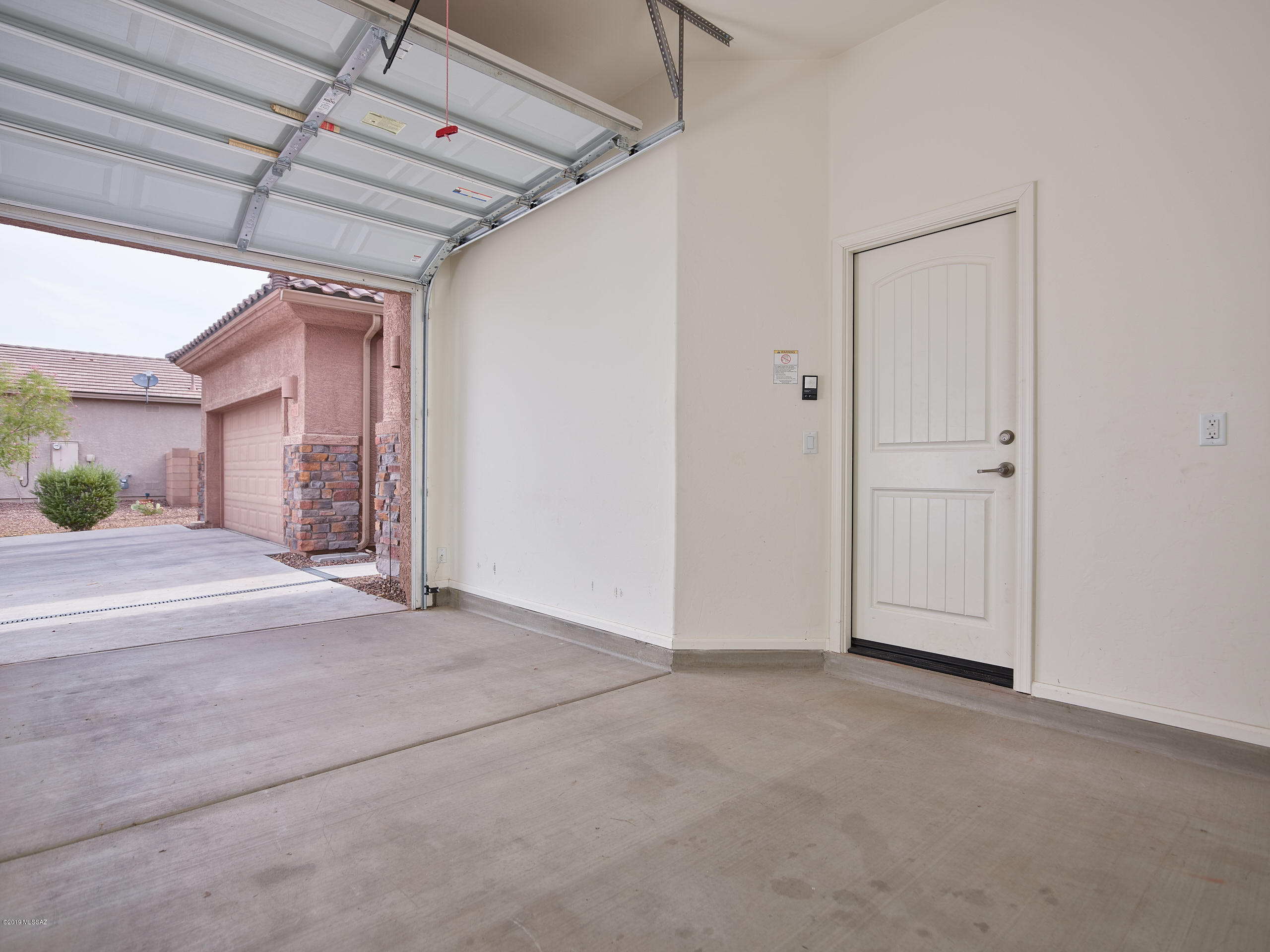 12636 N Sunrise Shadow Drive