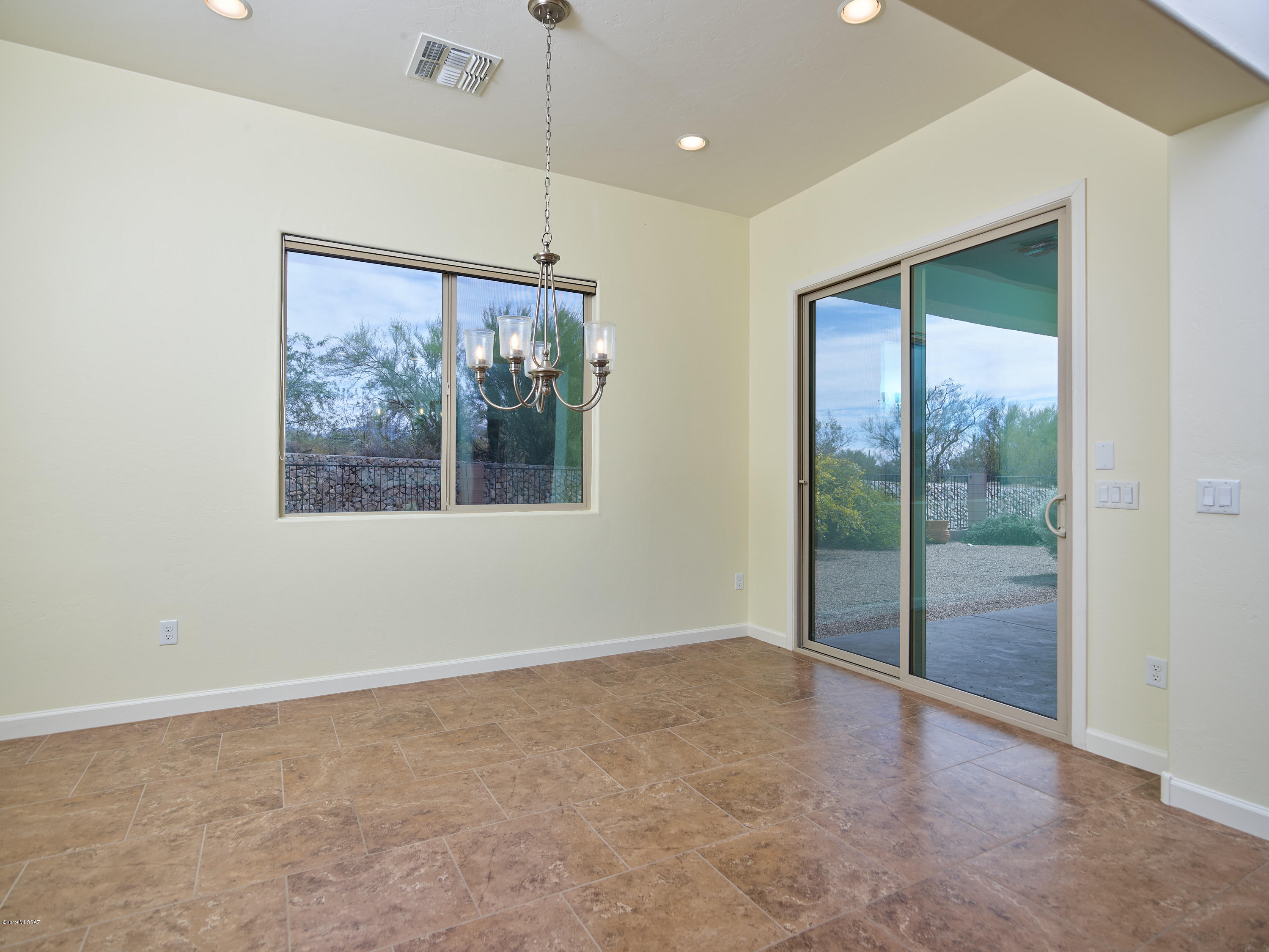 12636 N Sunrise Shadow Drive