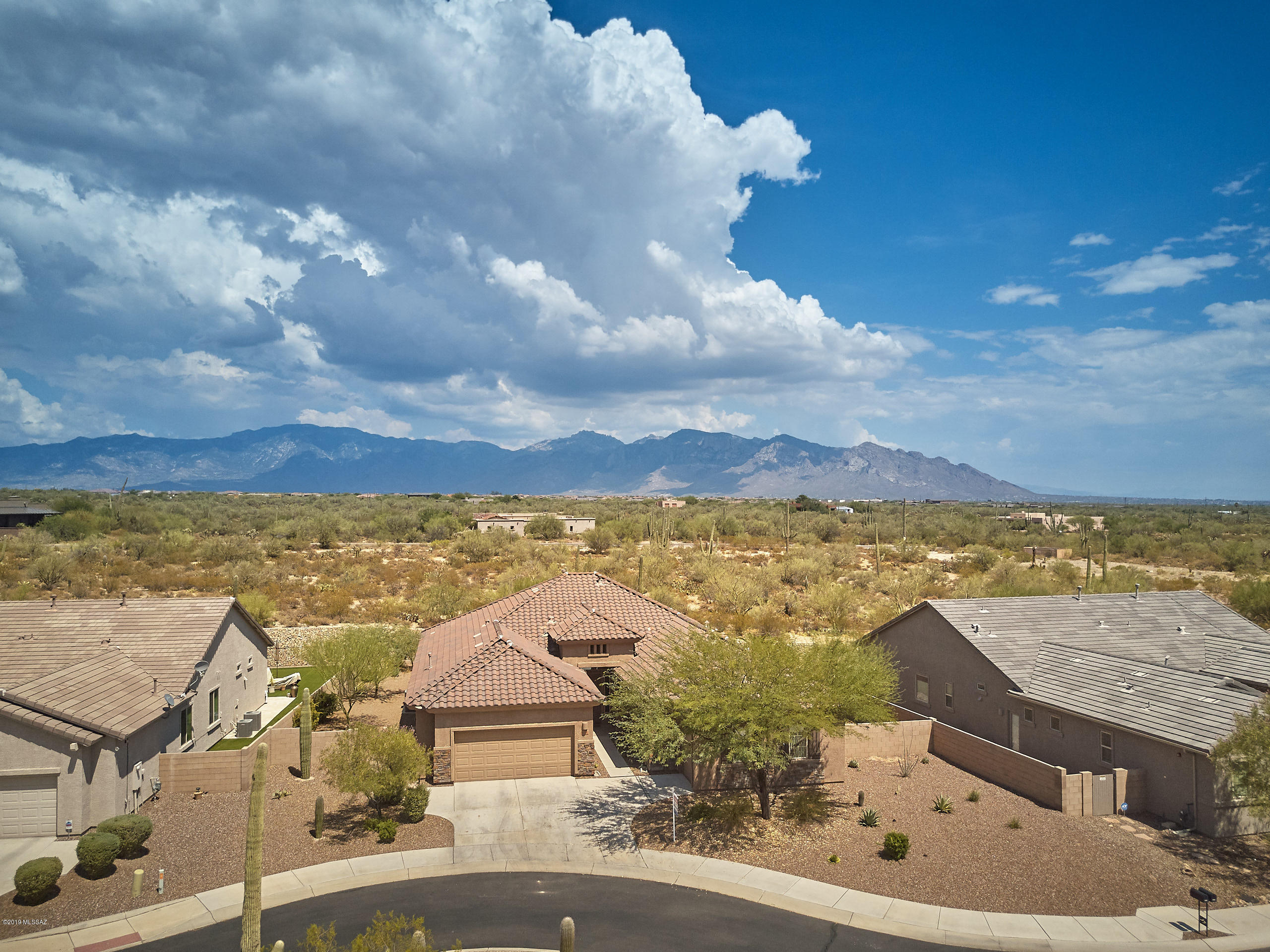 12636 N Sunrise Shadow Drive