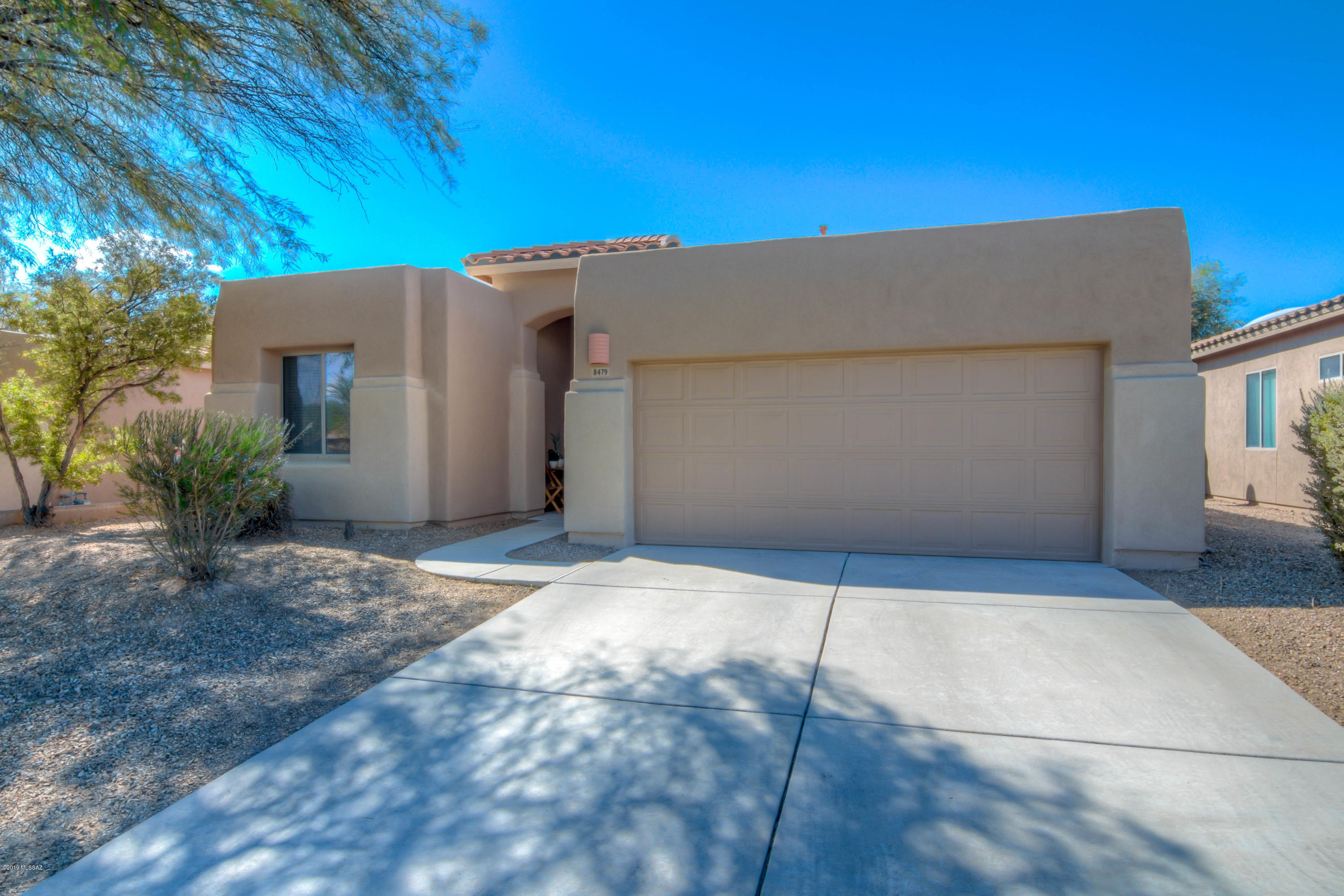 8479 N Sunny Rock Ridge Drive