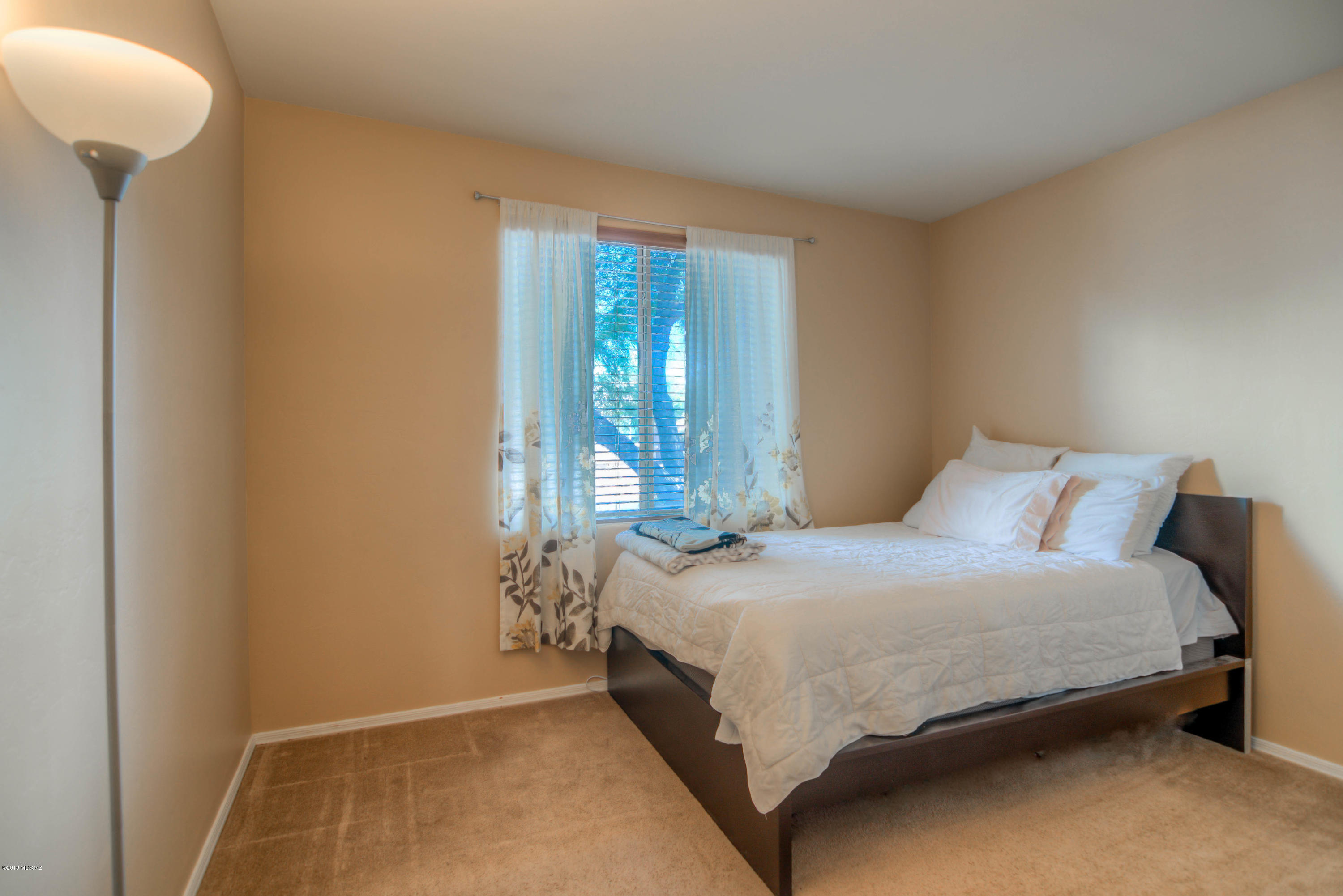 8479 N Sunny Rock Ridge Drive