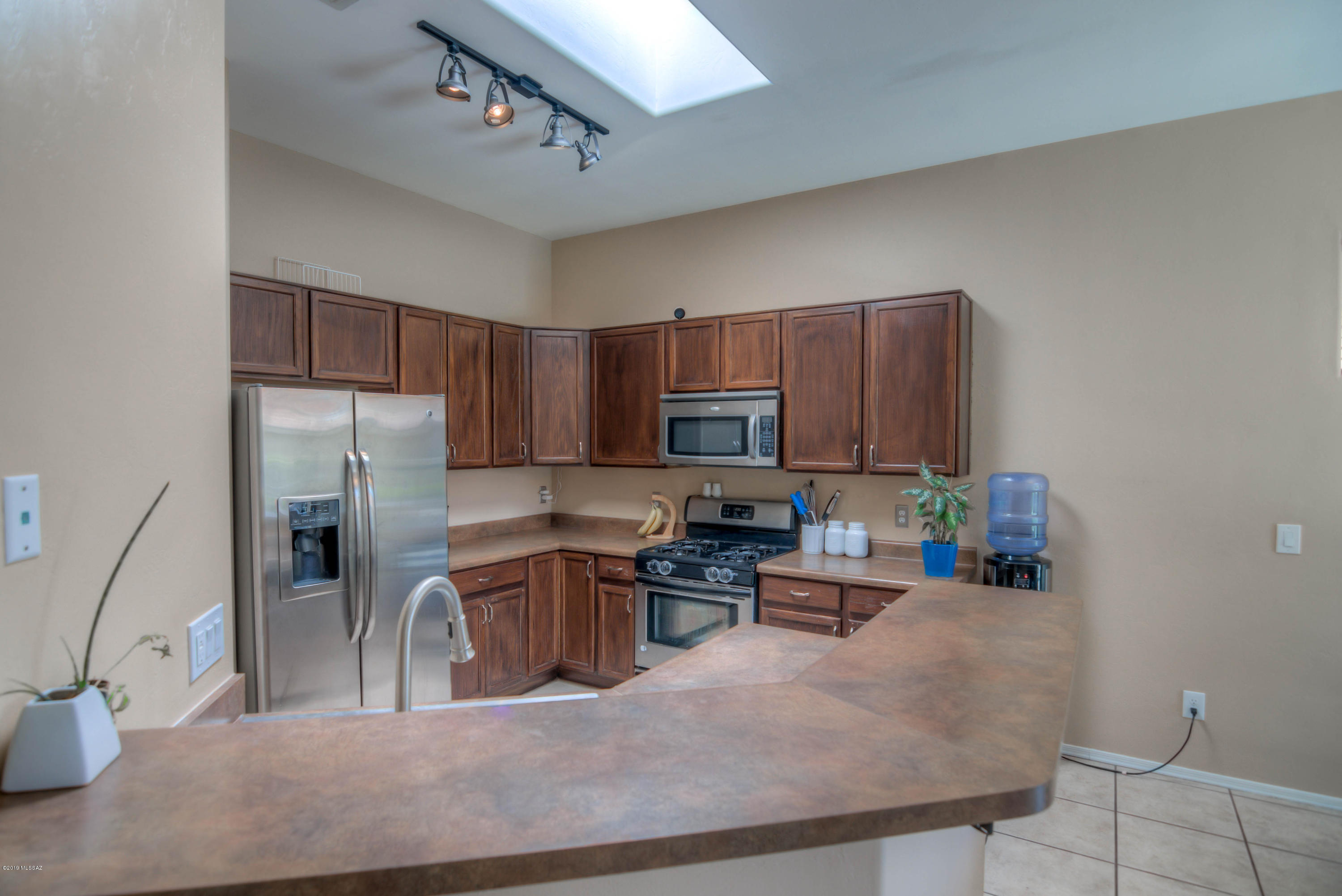 8479 N Sunny Rock Ridge Drive