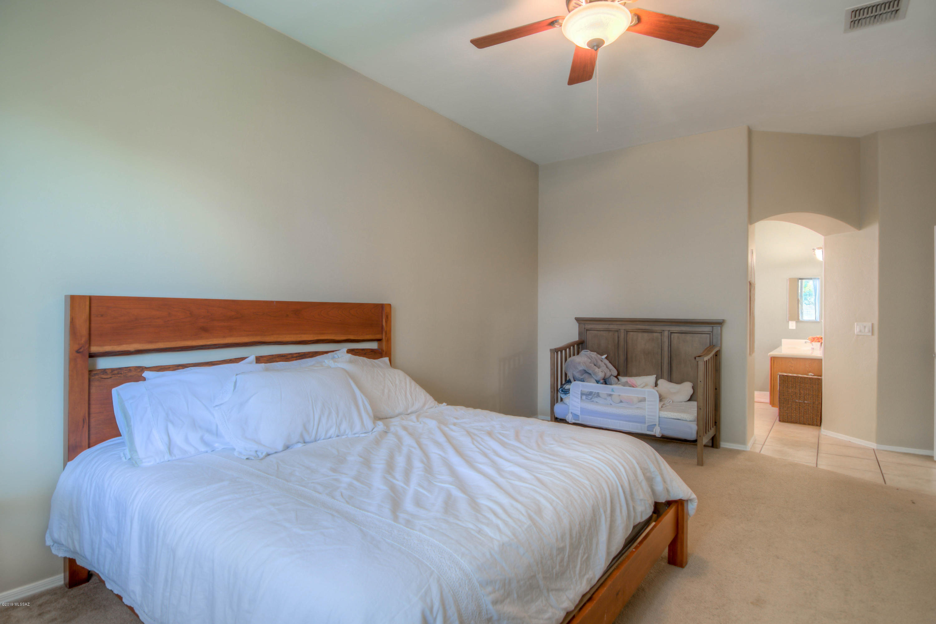 8479 N Sunny Rock Ridge Drive