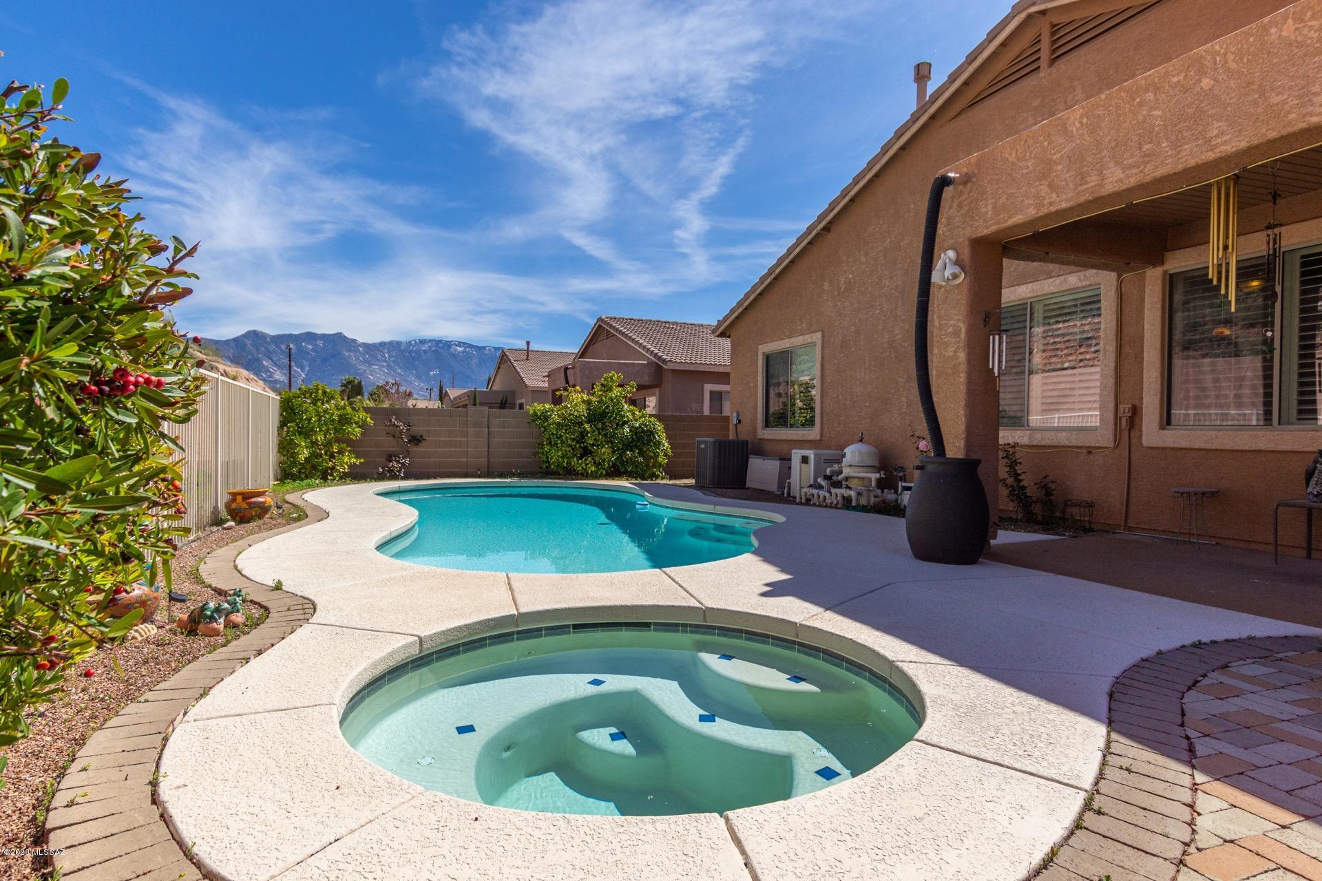 60710 E Eagle Heights Drive