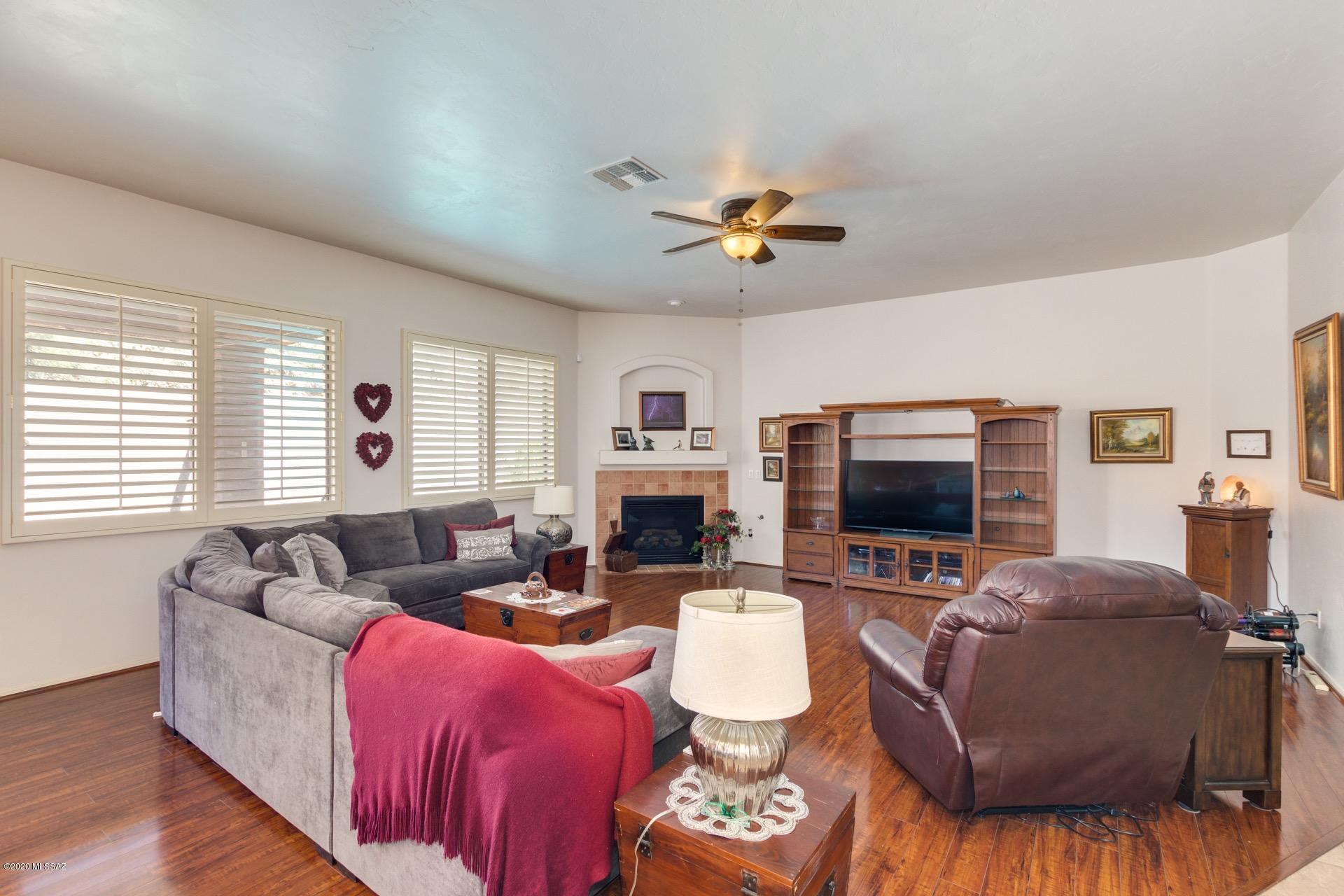 60710 E Eagle Heights Drive