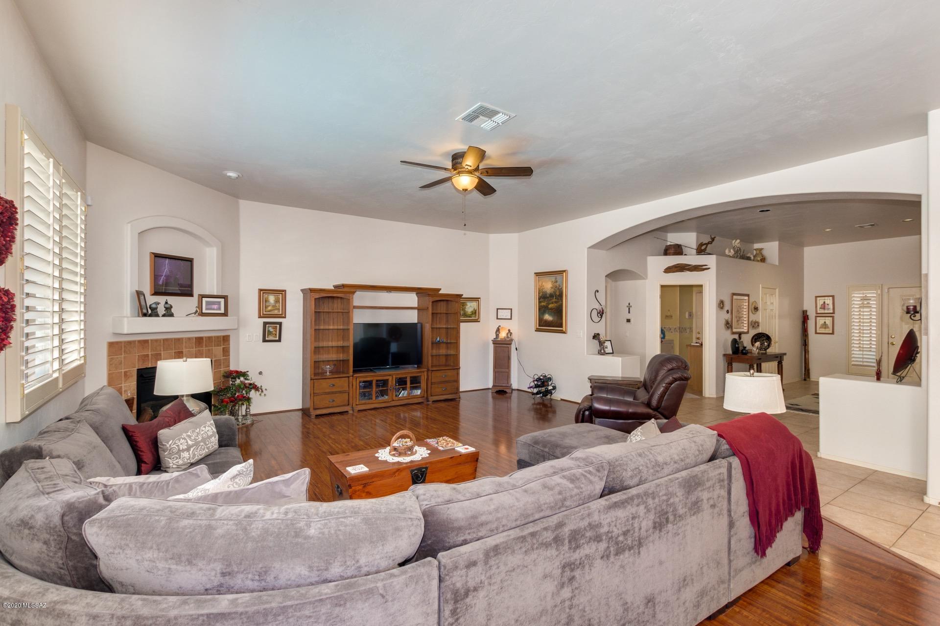 60710 E Eagle Heights Drive