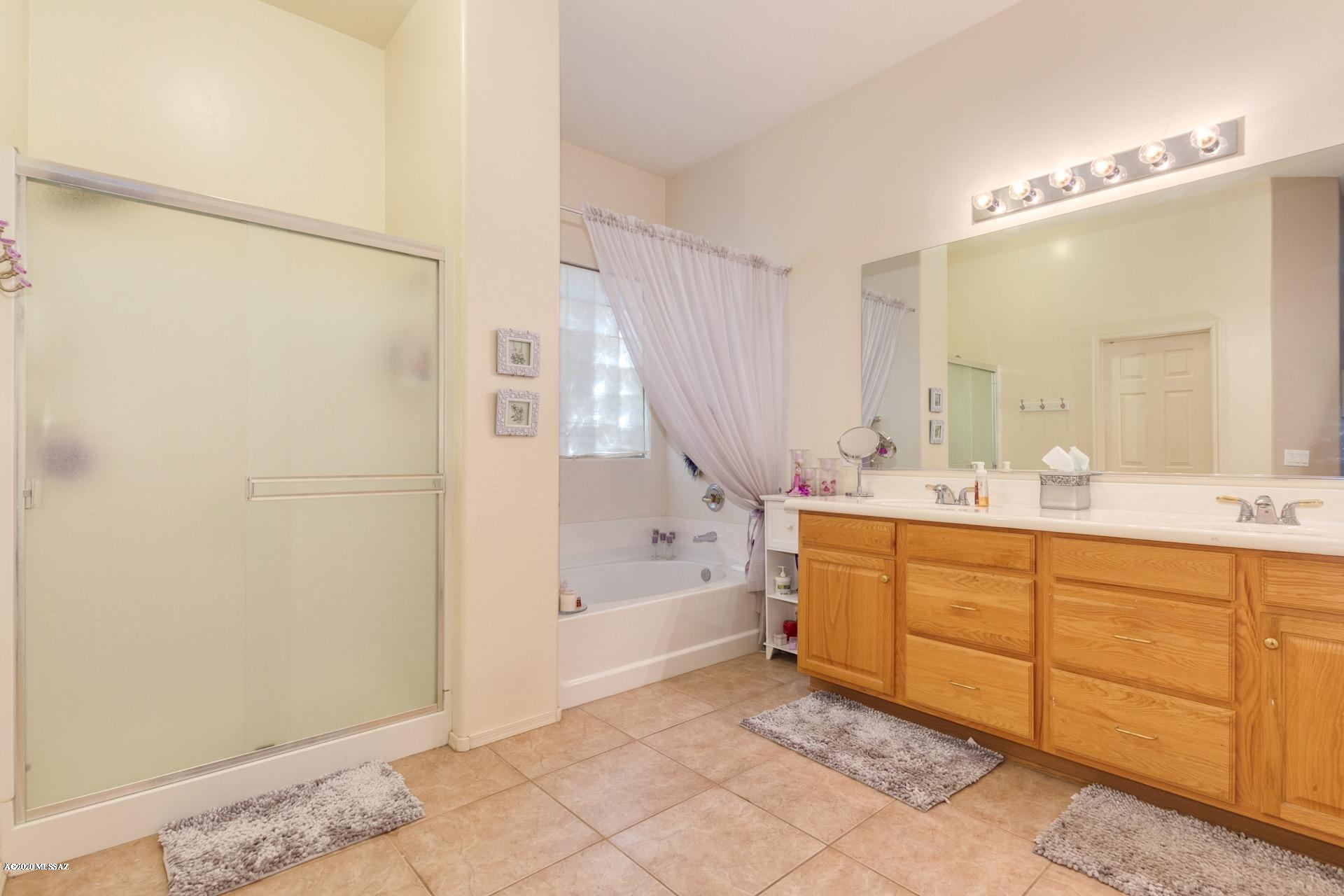 60710 E Eagle Heights Drive