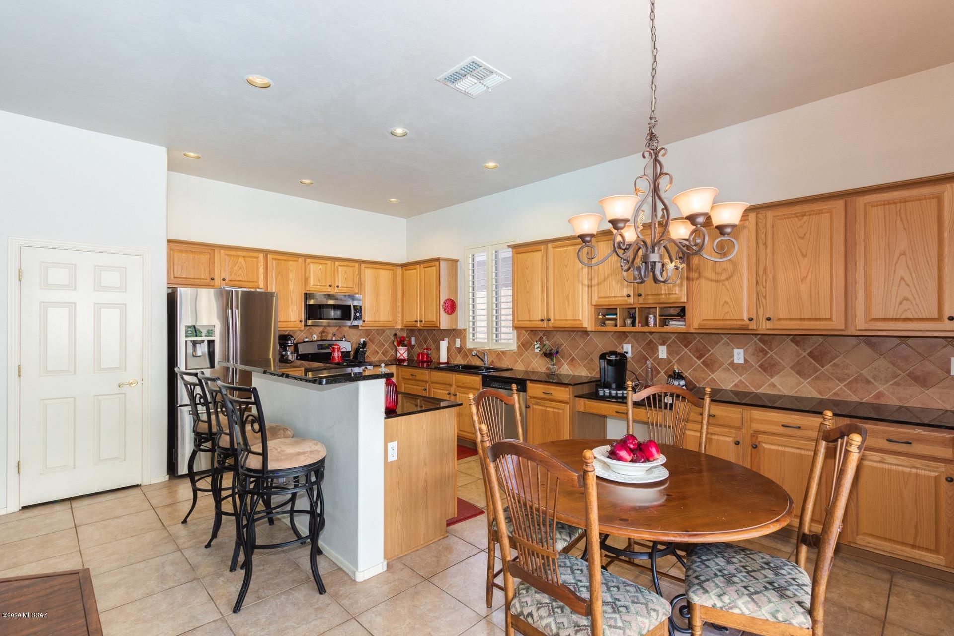 60710 E Eagle Heights Drive