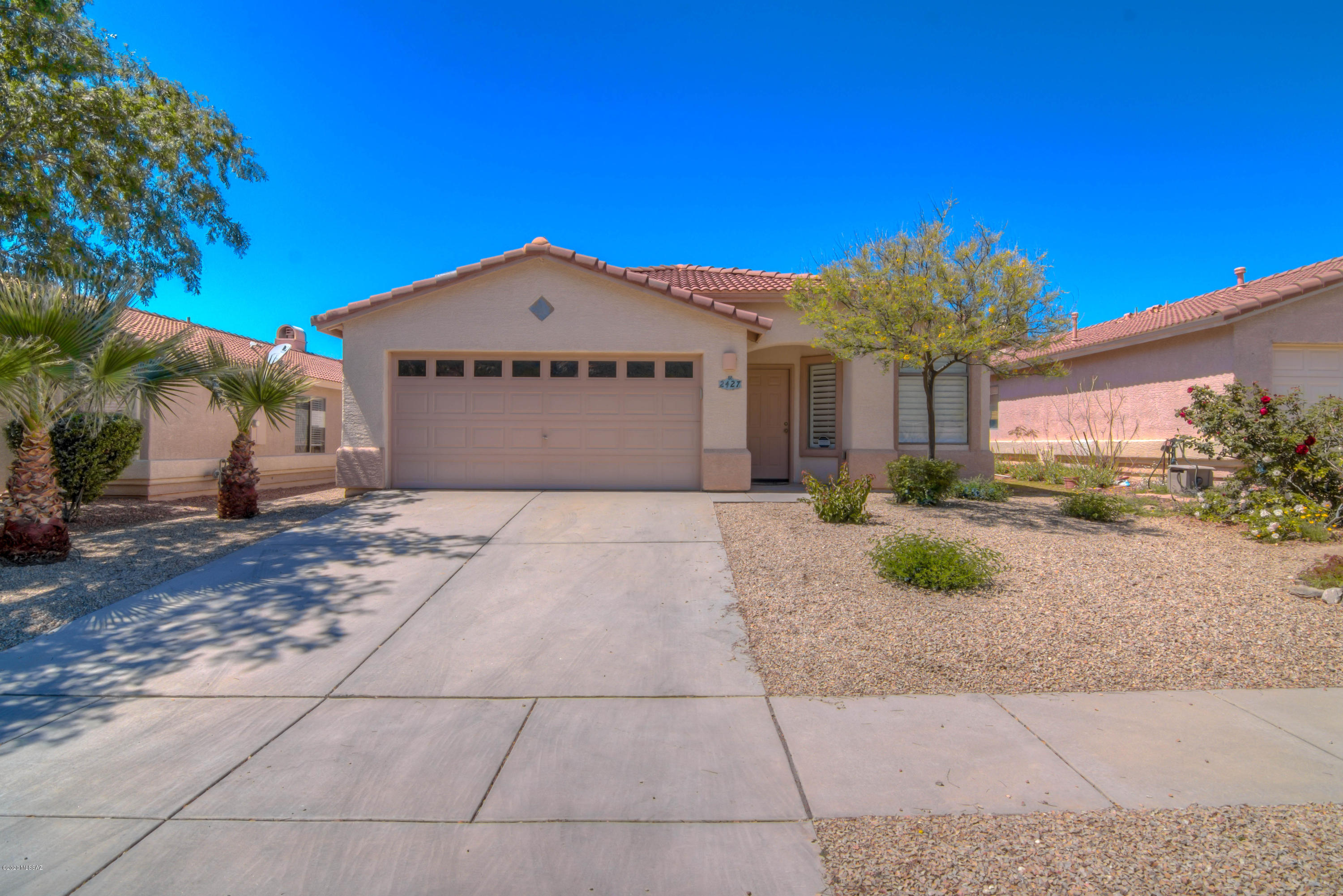 2427 E Skipping Rock Way