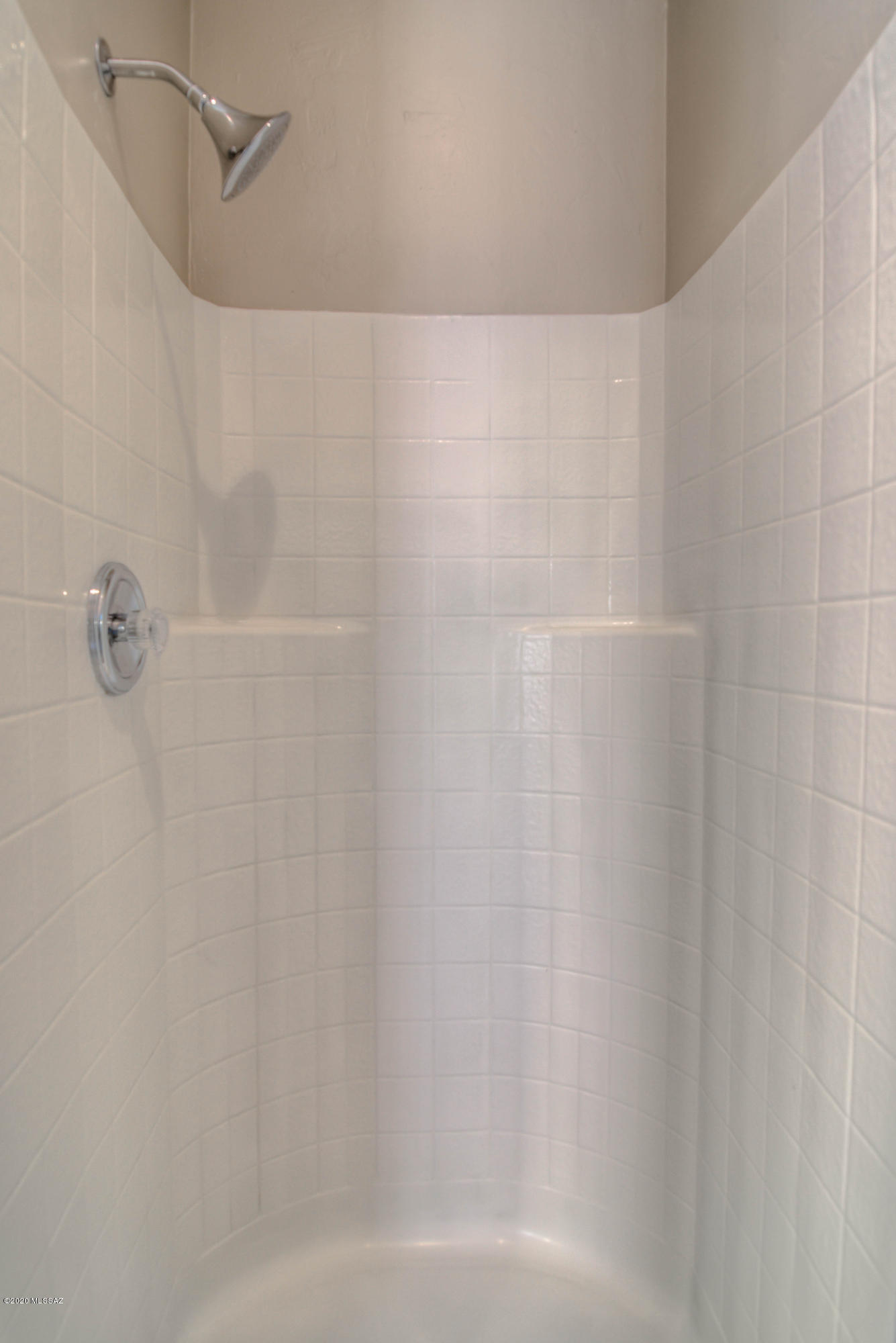 2427 E Skipping Rock Way