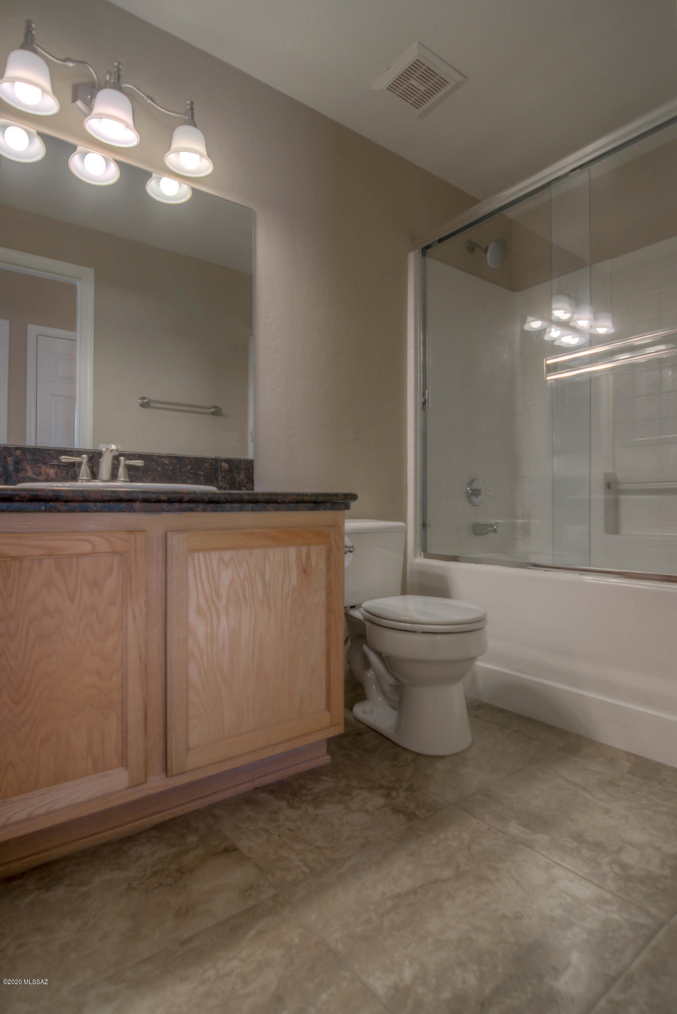 2427 E Skipping Rock Way