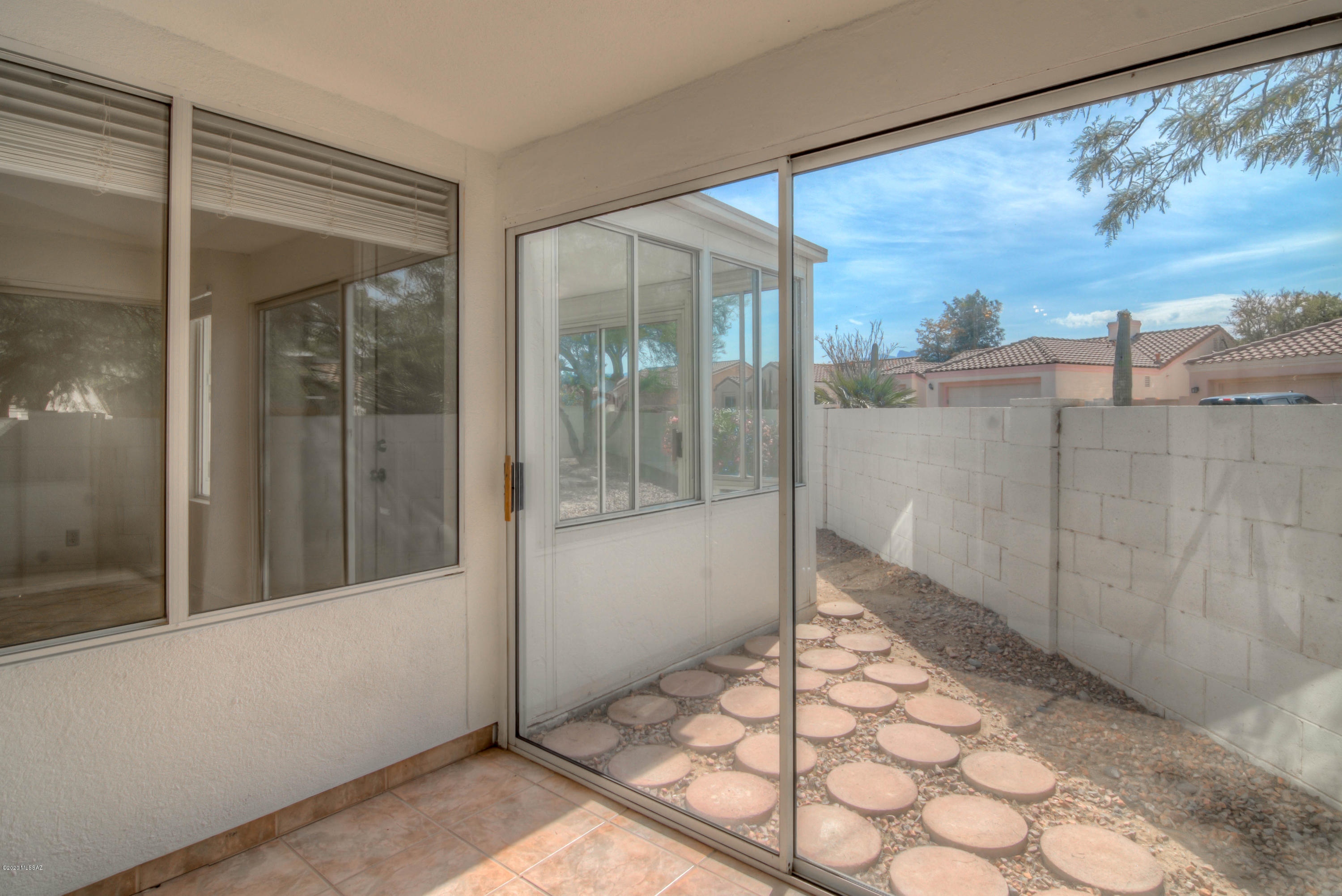 9820 N Western Sky Place