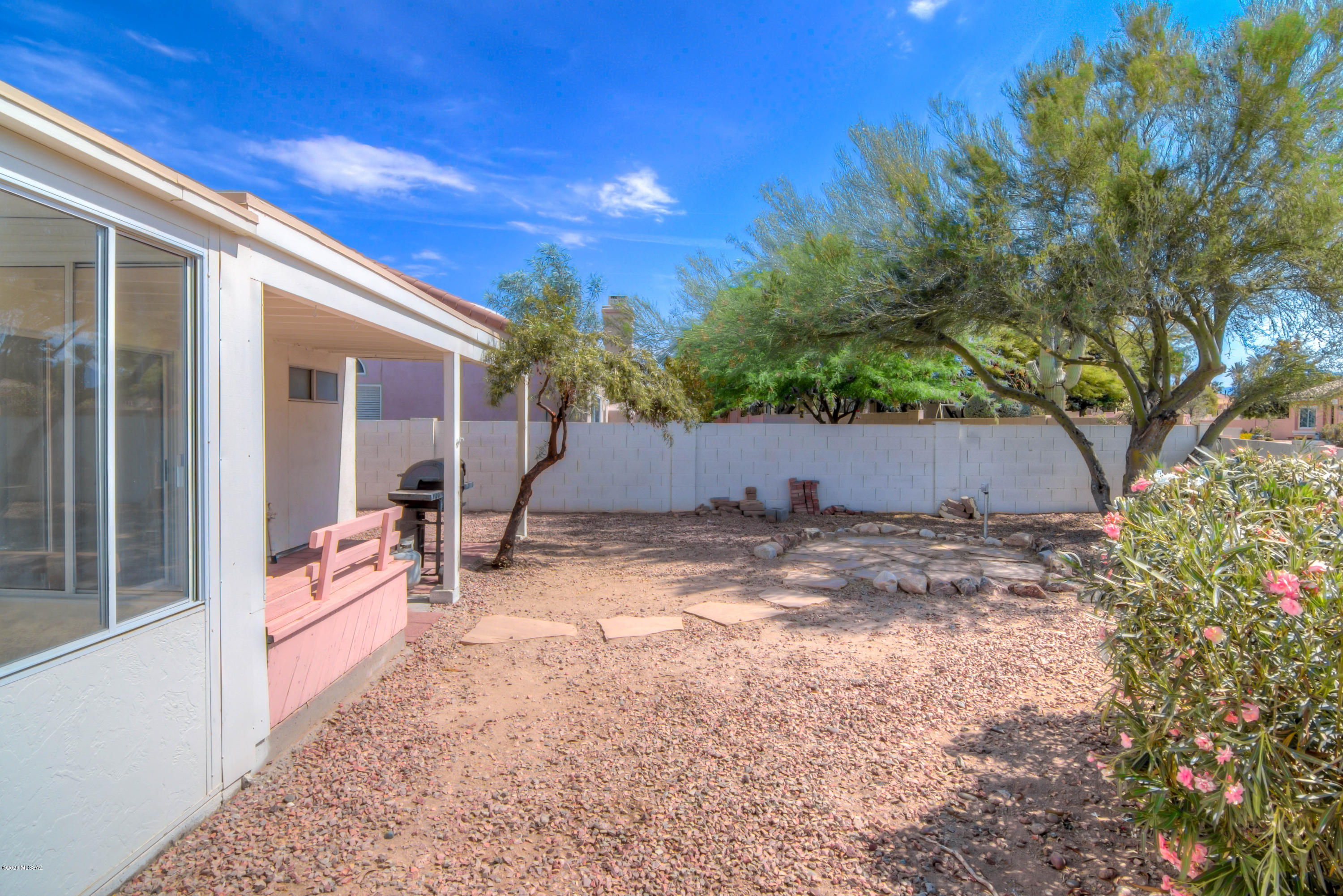 9820 N Western Sky Place