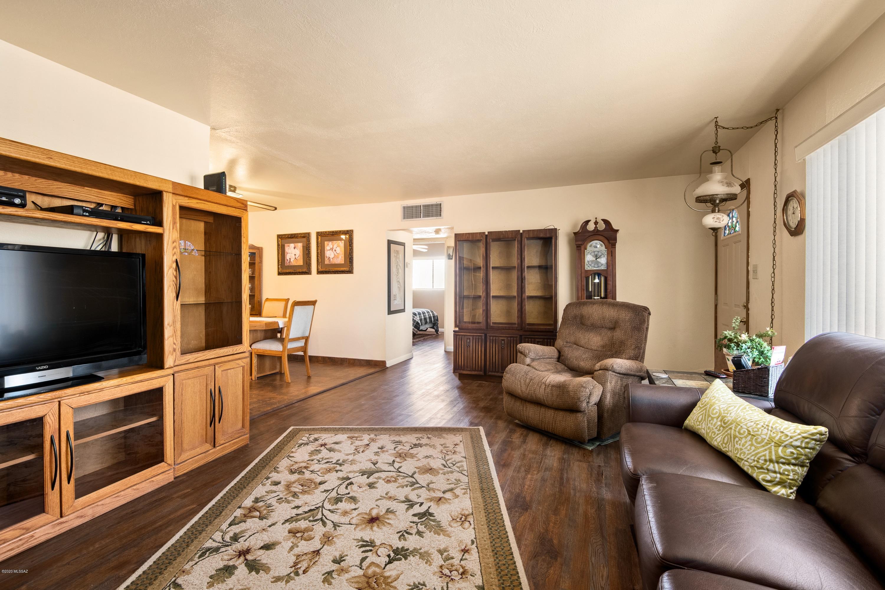 7775 N Sandario Road