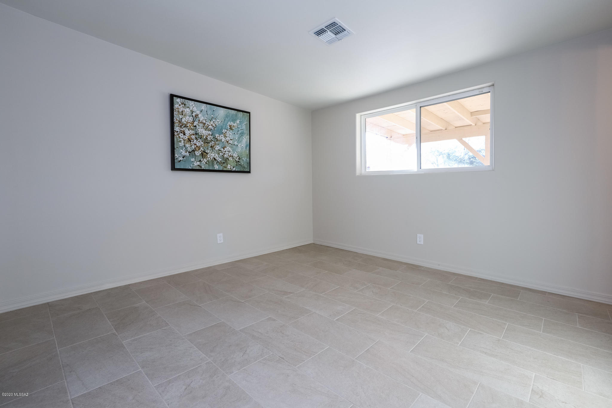 1241 W Calle Concordia