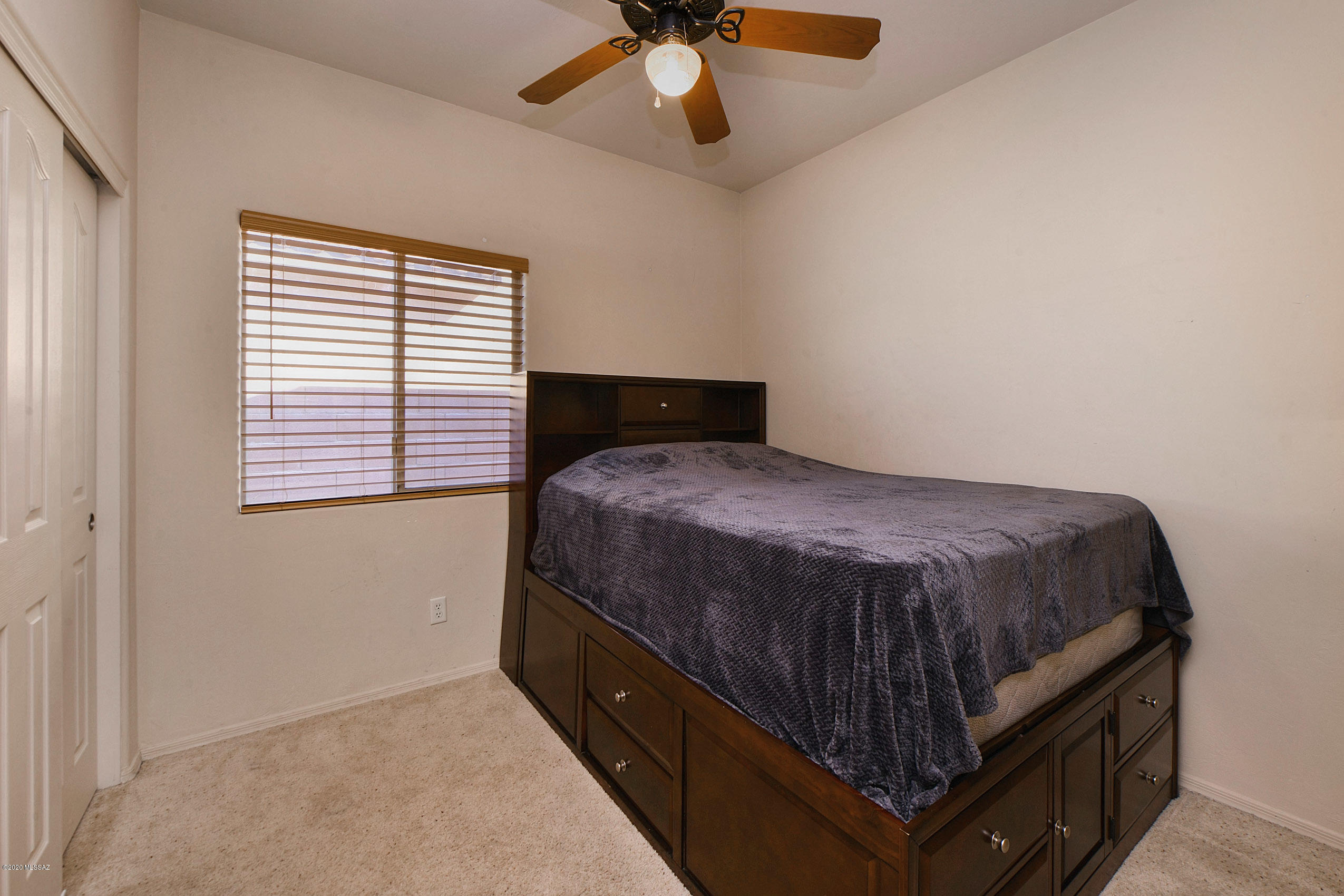 1443 W Red Creek Drive