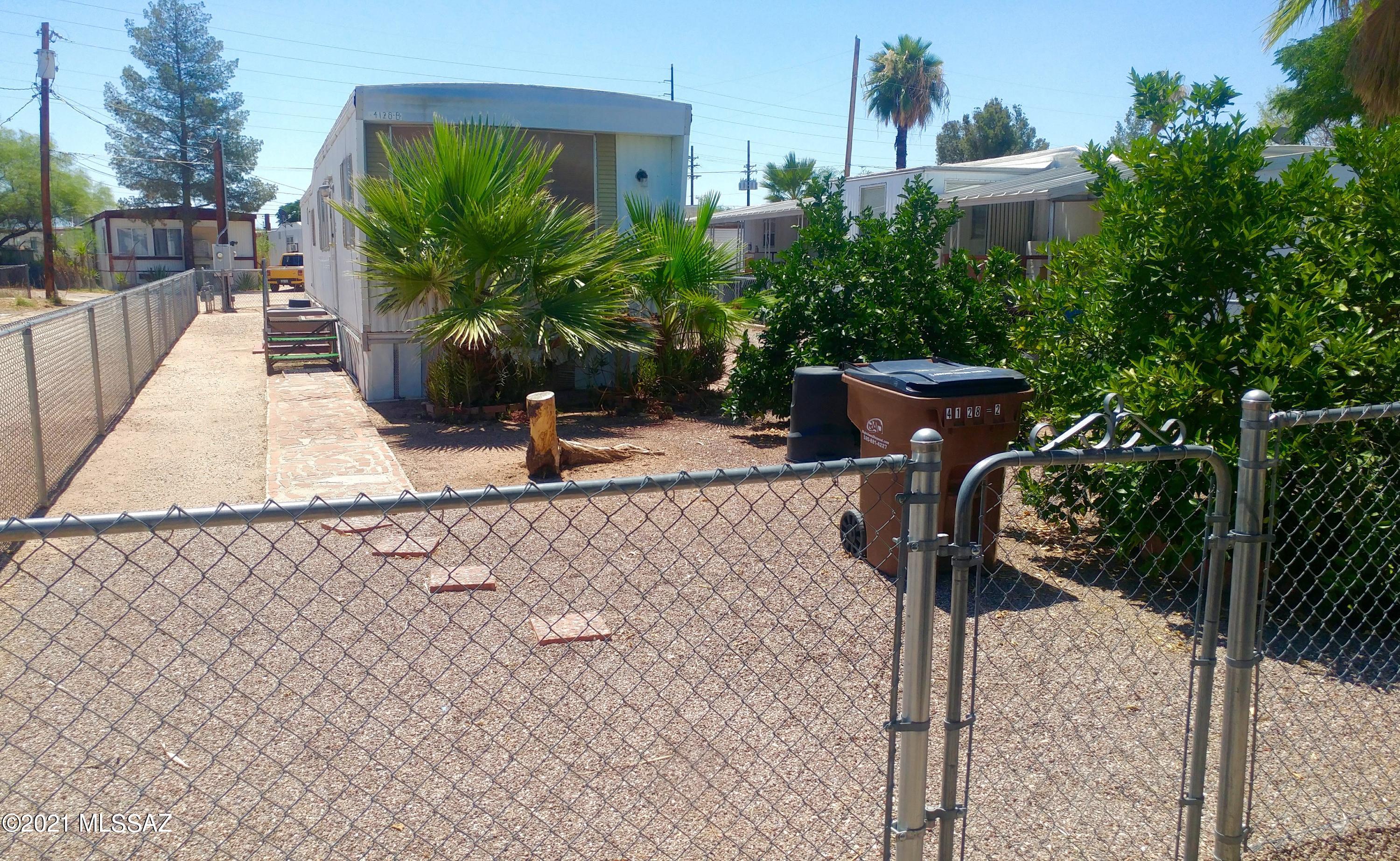 4122 N Palm Grove Drive