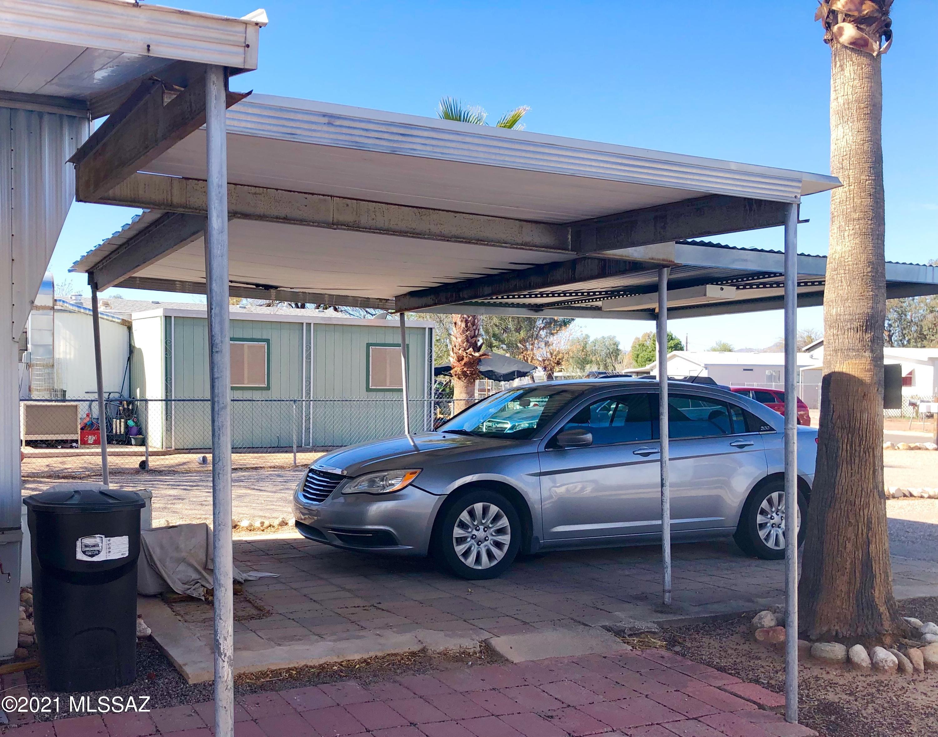 4122 N Palm Grove Drive