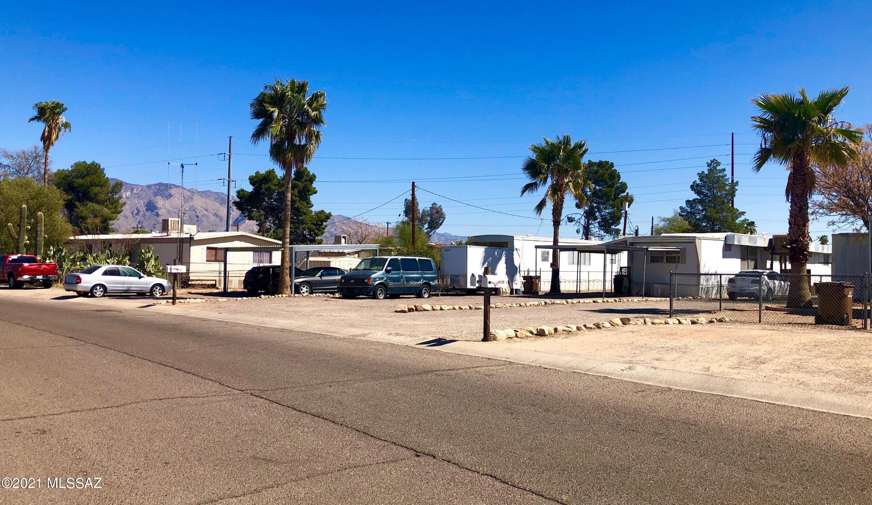 4122 N Palm Grove Drive