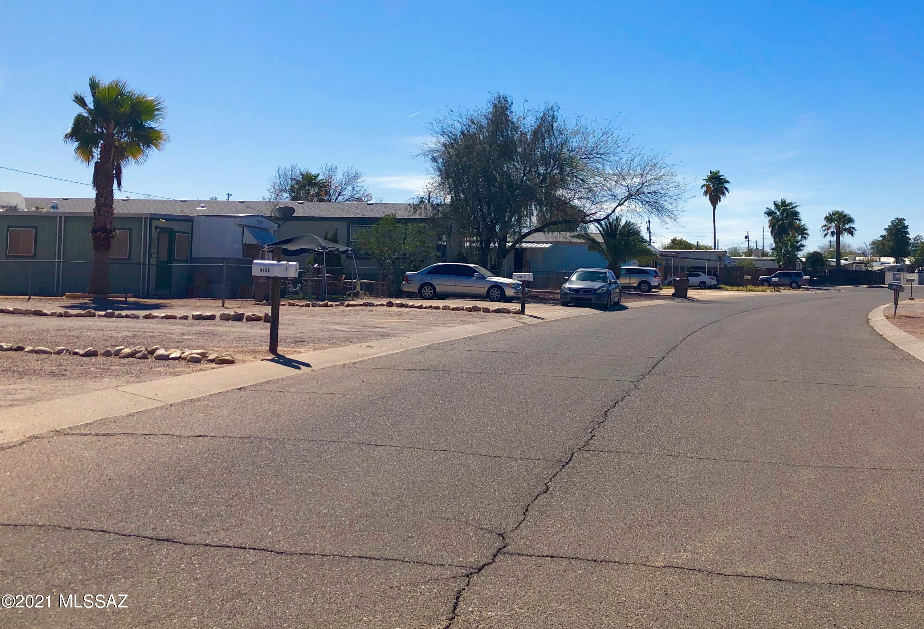 4122 N Palm Grove Drive