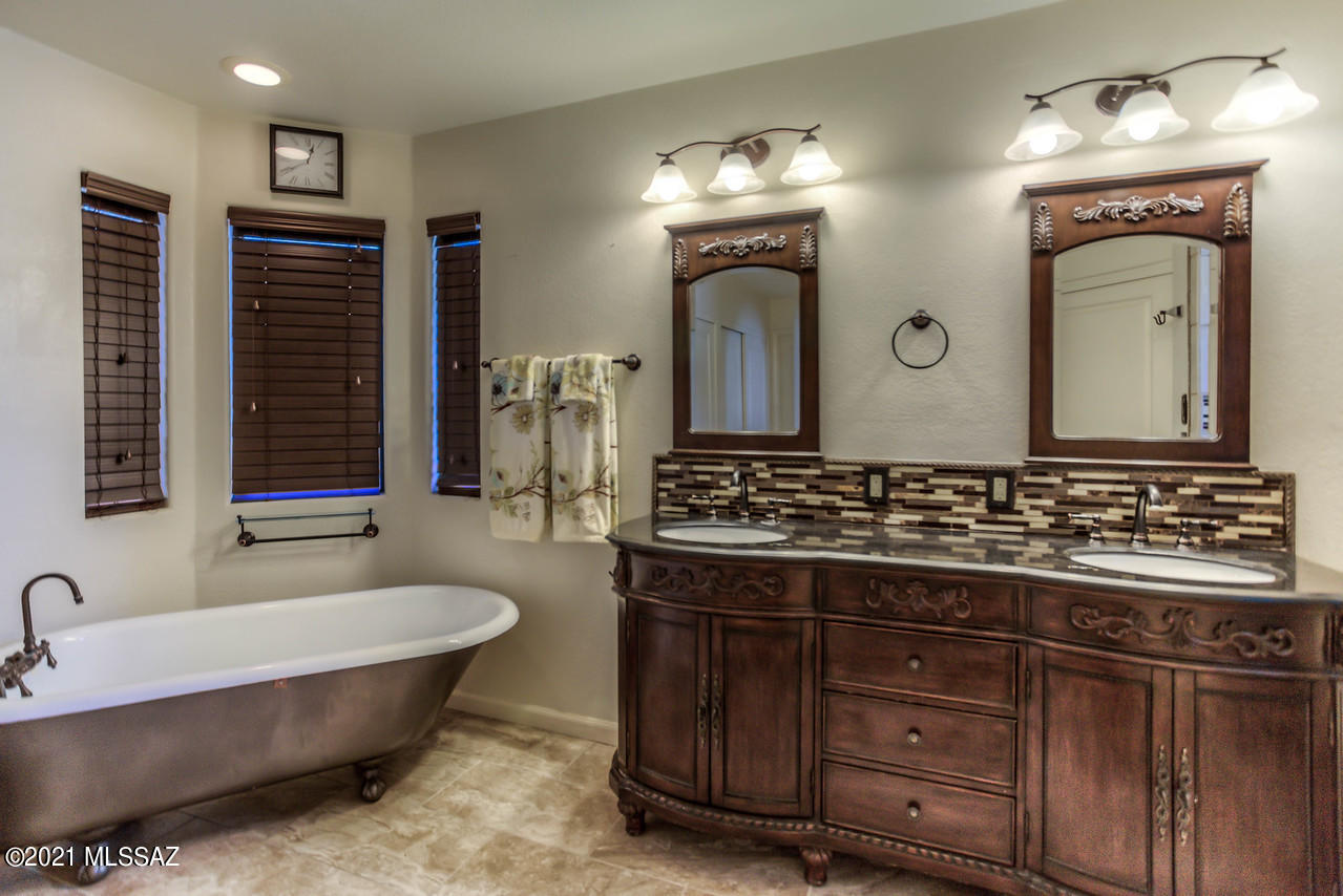 11776 N Dragoon Springs Drive