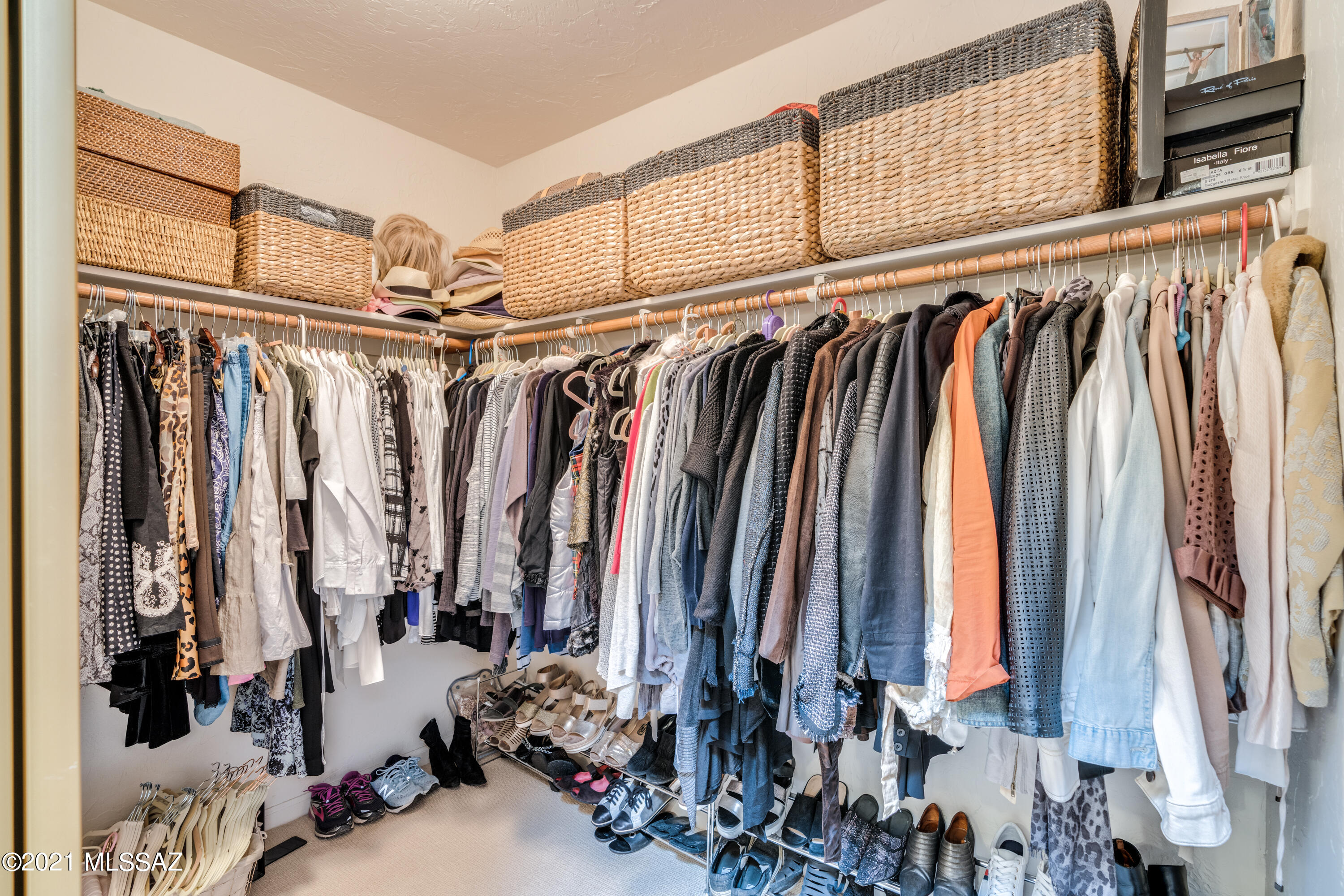 6358 E Placita Divina