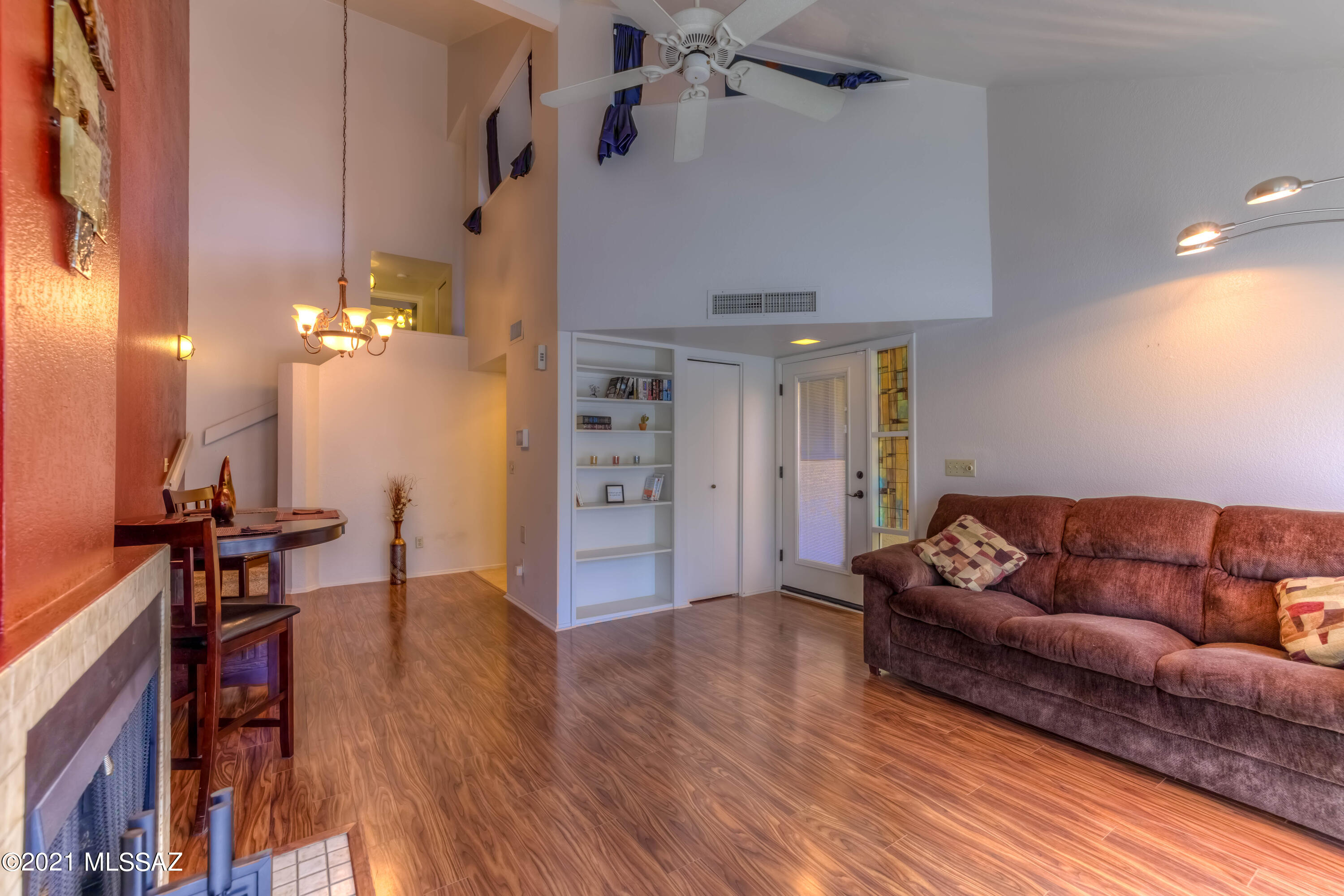 3857 N Paseo De Las Canchas