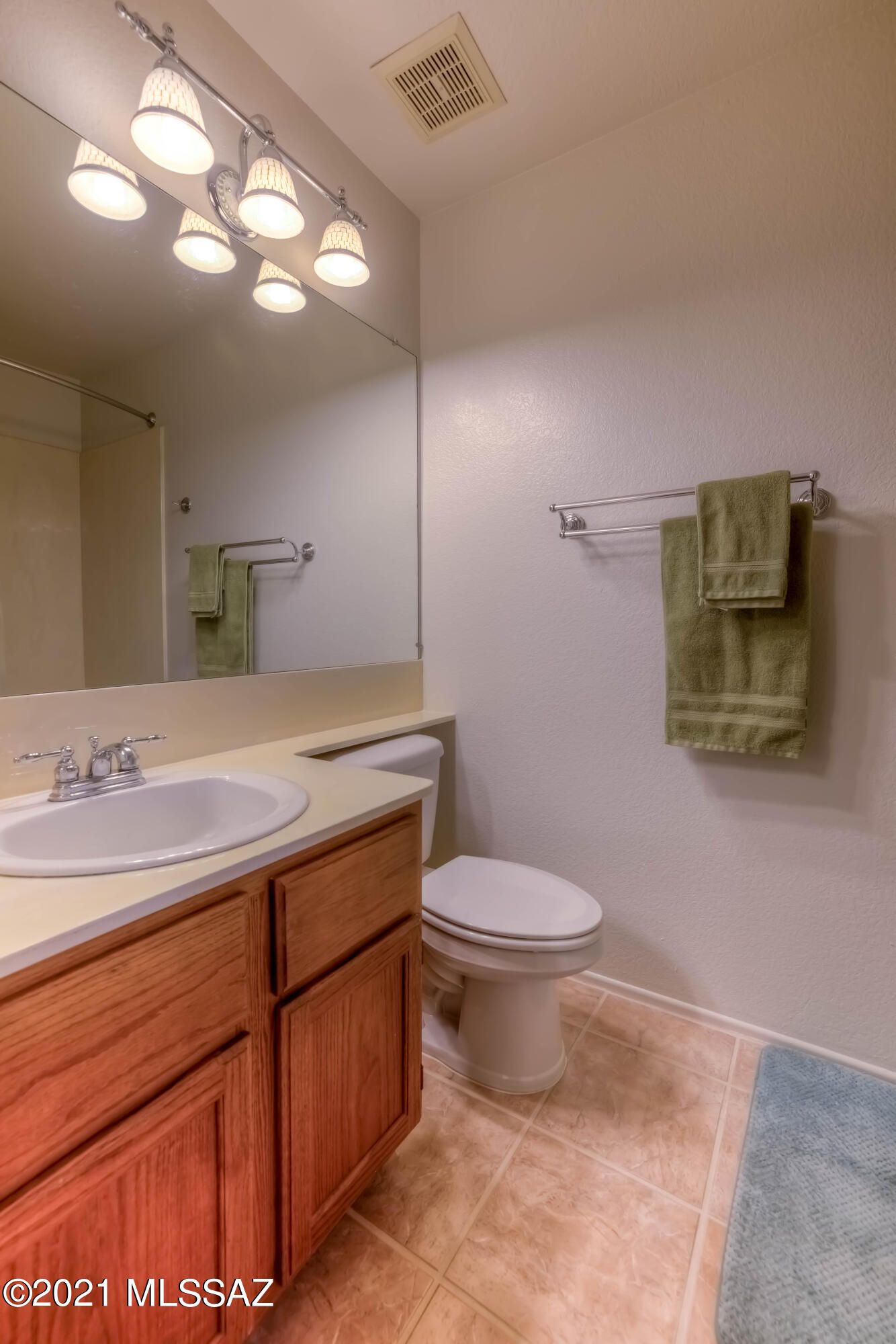 3857 N Paseo De Las Canchas