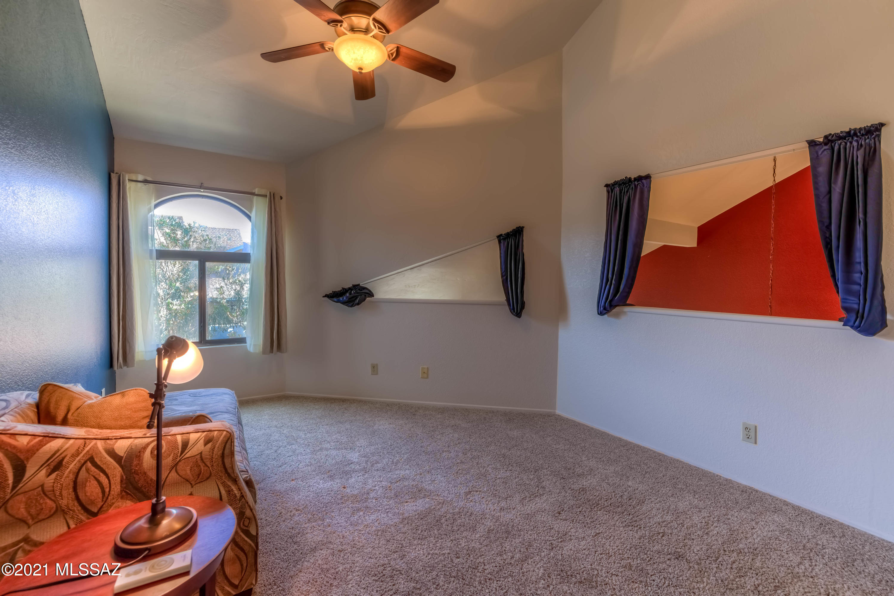 3857 N Paseo De Las Canchas