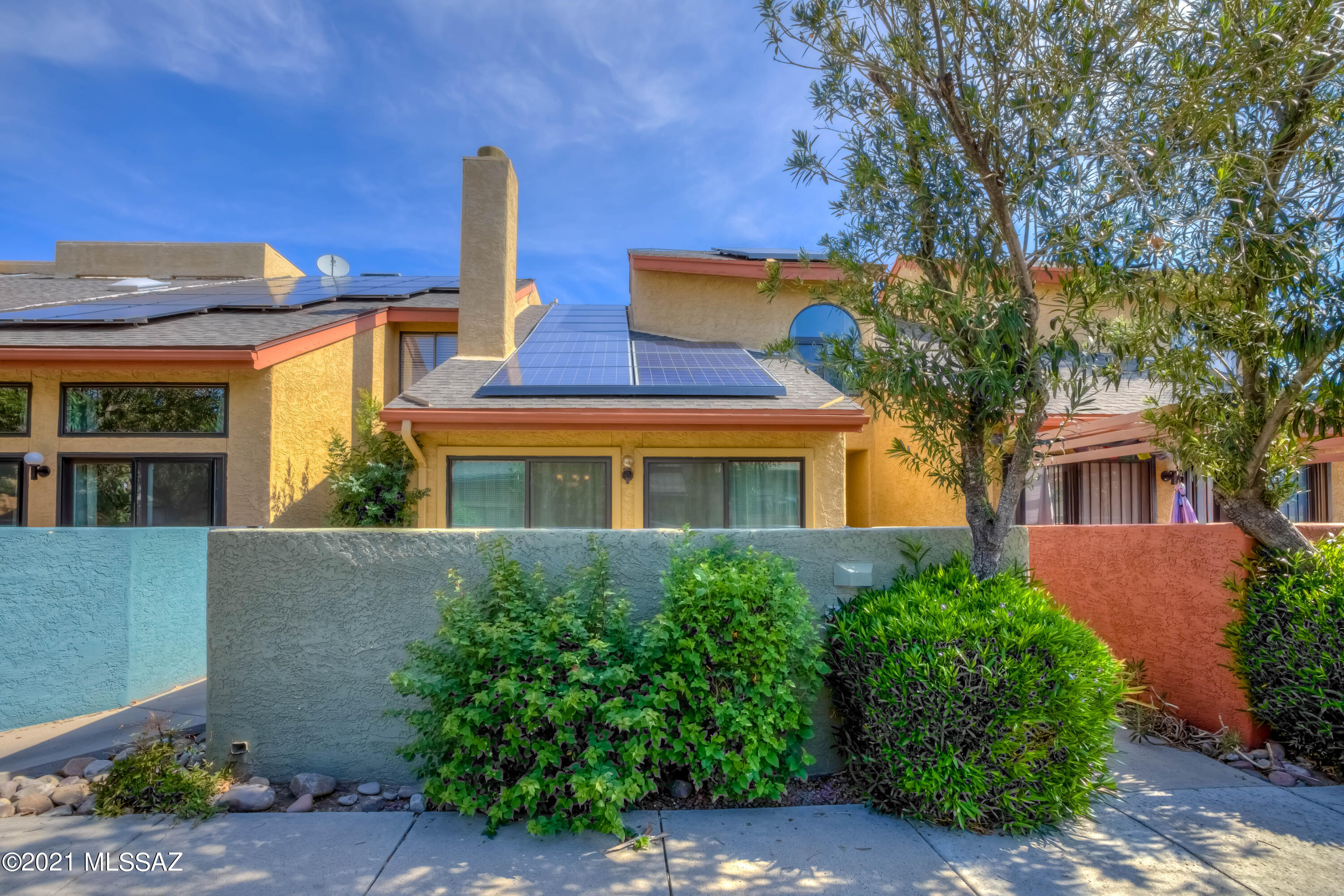 3857 N Paseo De Las Canchas