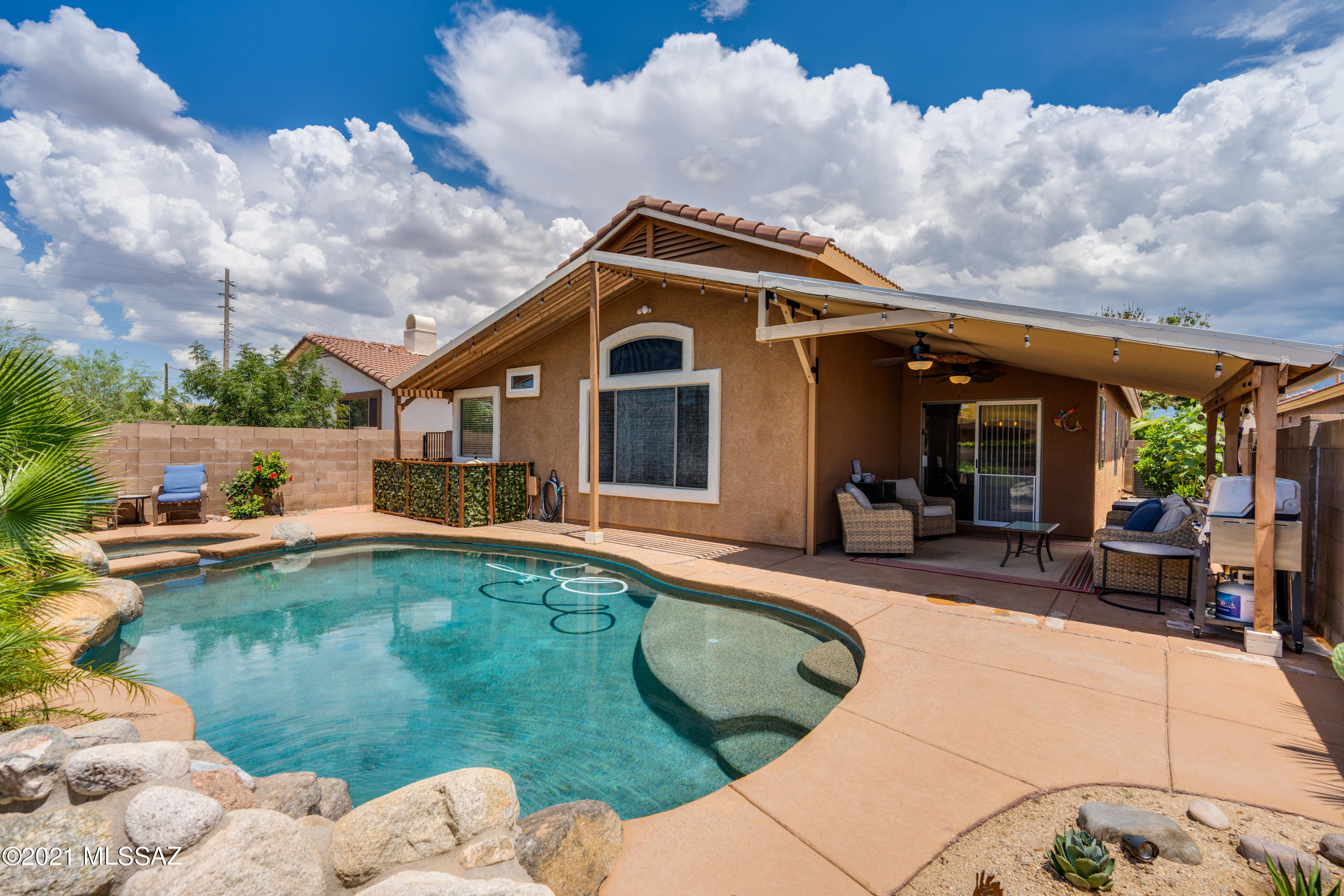 11347 N Gray Boulder Court