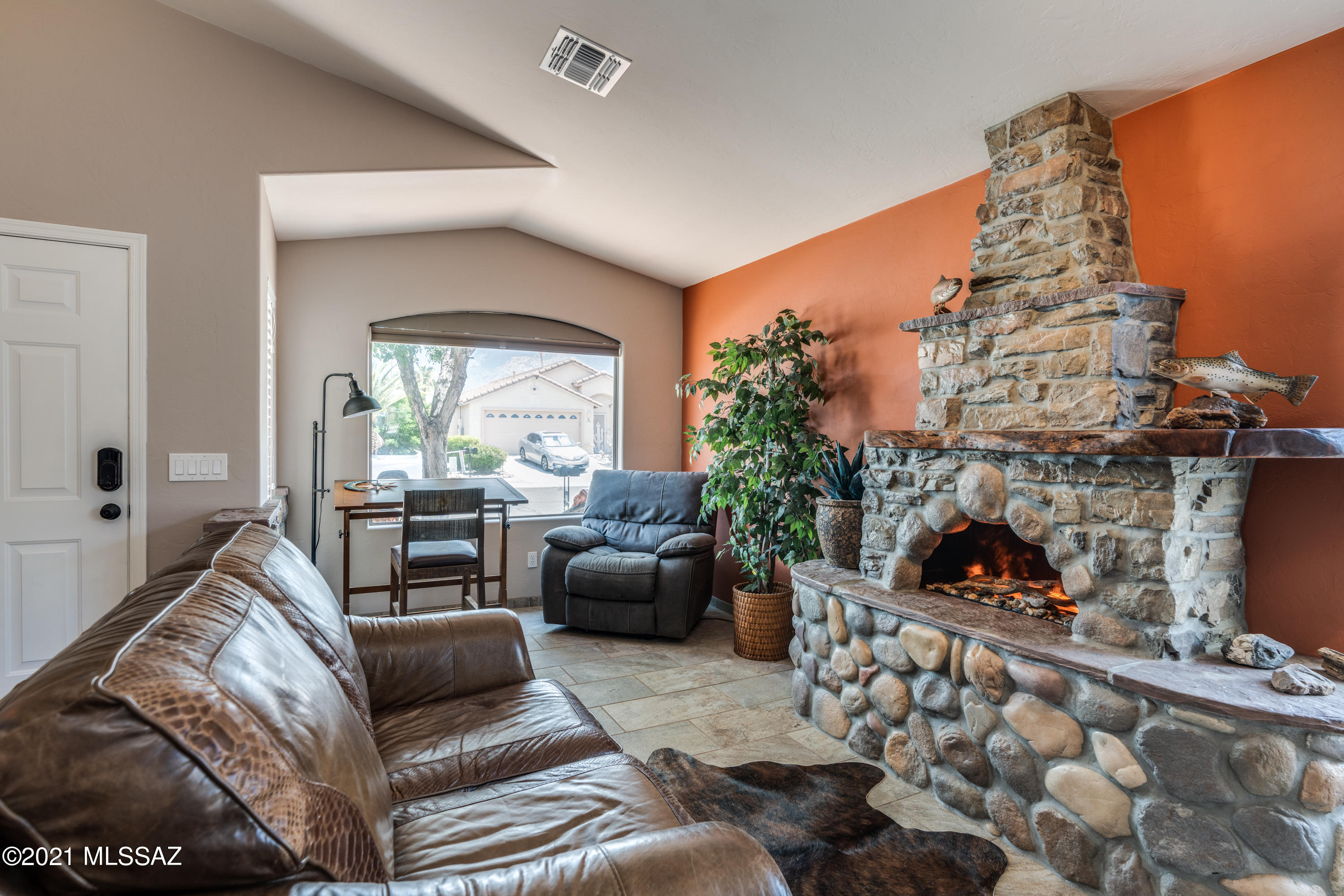 11347 N Gray Boulder Court