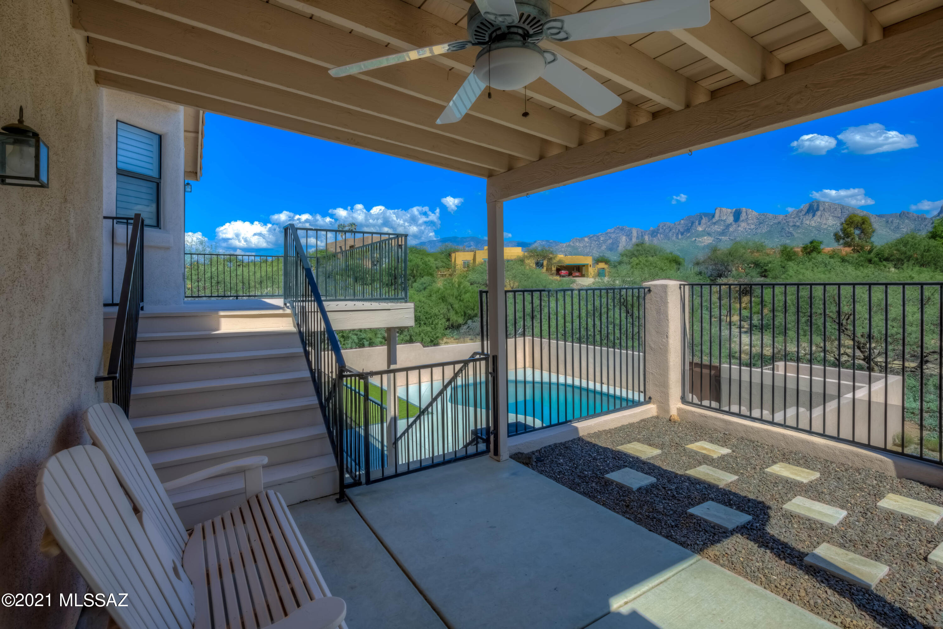 11050 N Poinsettia Drive