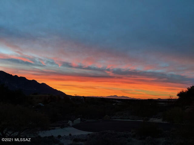 11050 N Poinsettia Drive