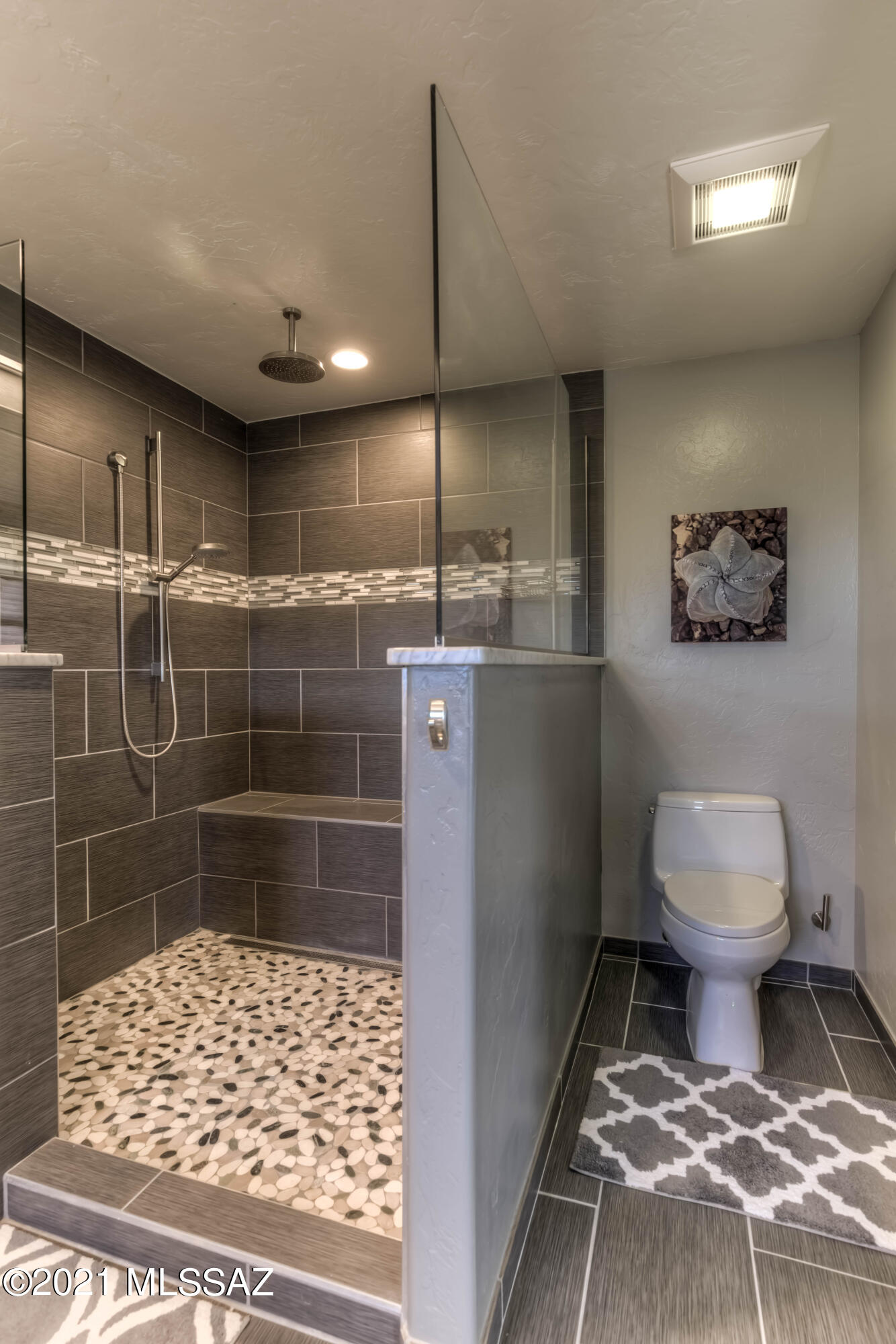 11050 N Poinsettia Drive