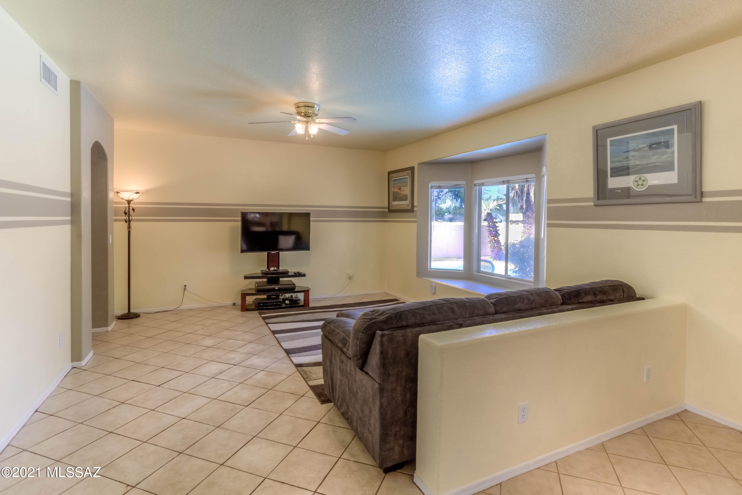 1372 W Valley Ridge Place