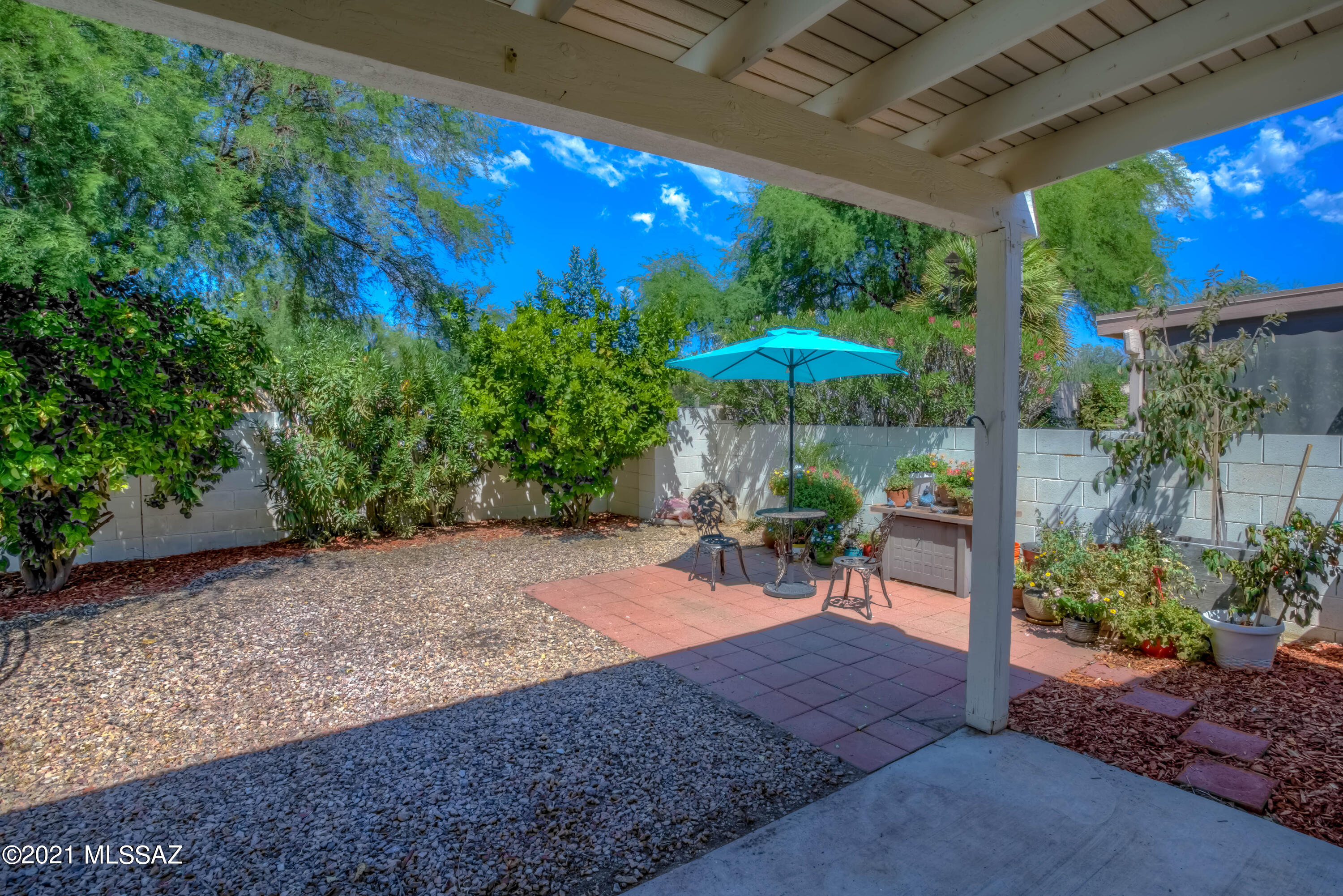 1372 W Valley Ridge Place