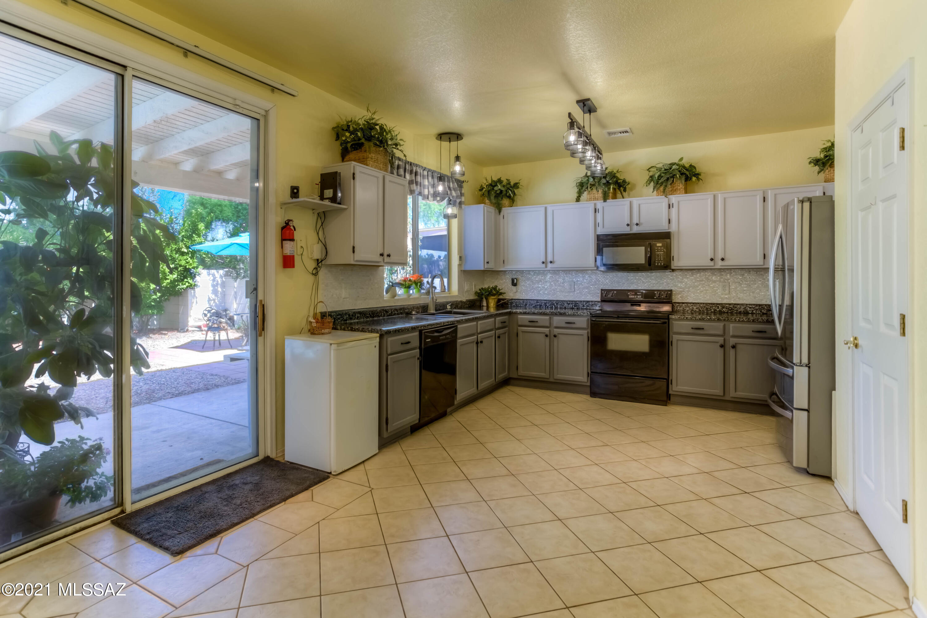 1372 W Valley Ridge Place