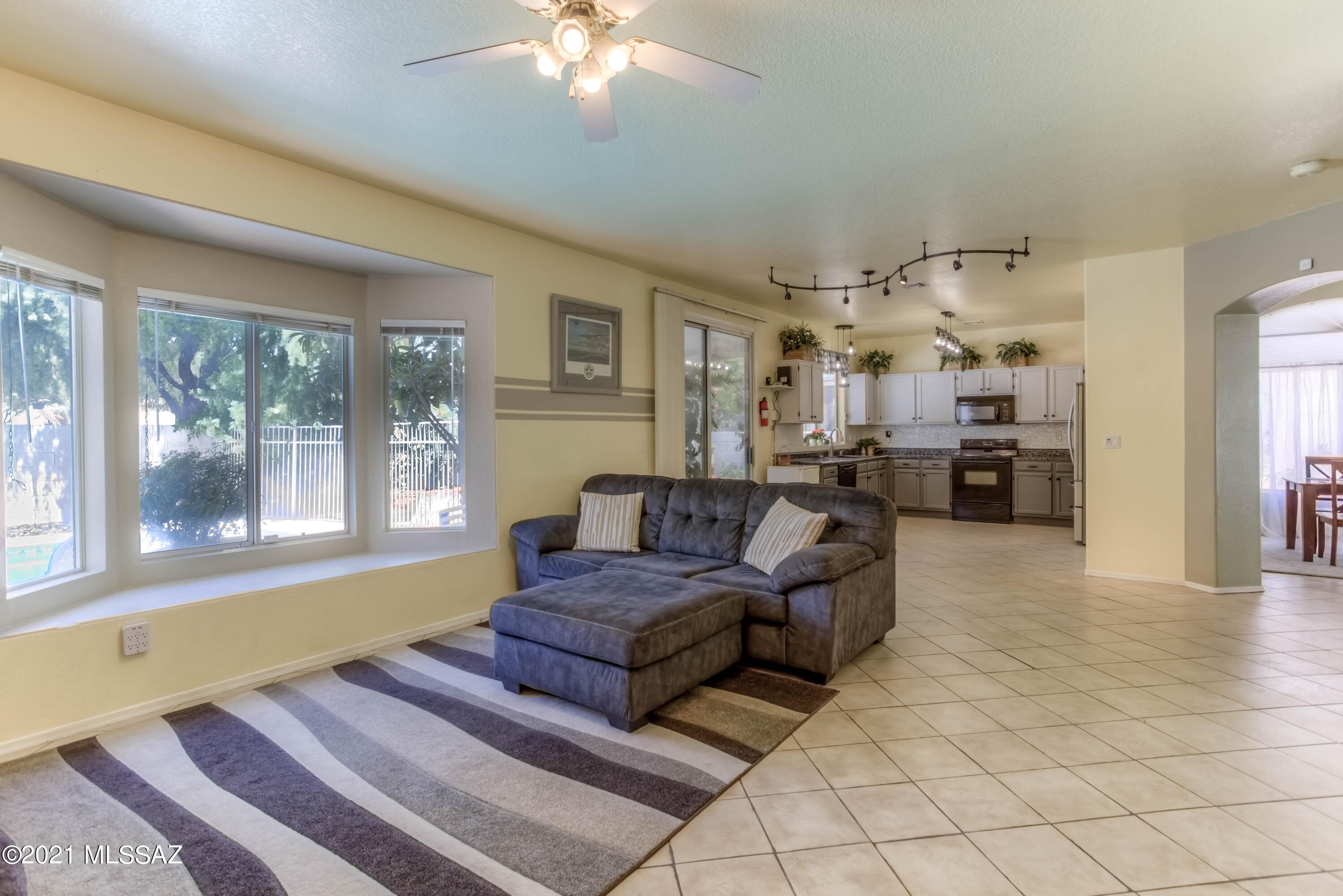 1372 W Valley Ridge Place