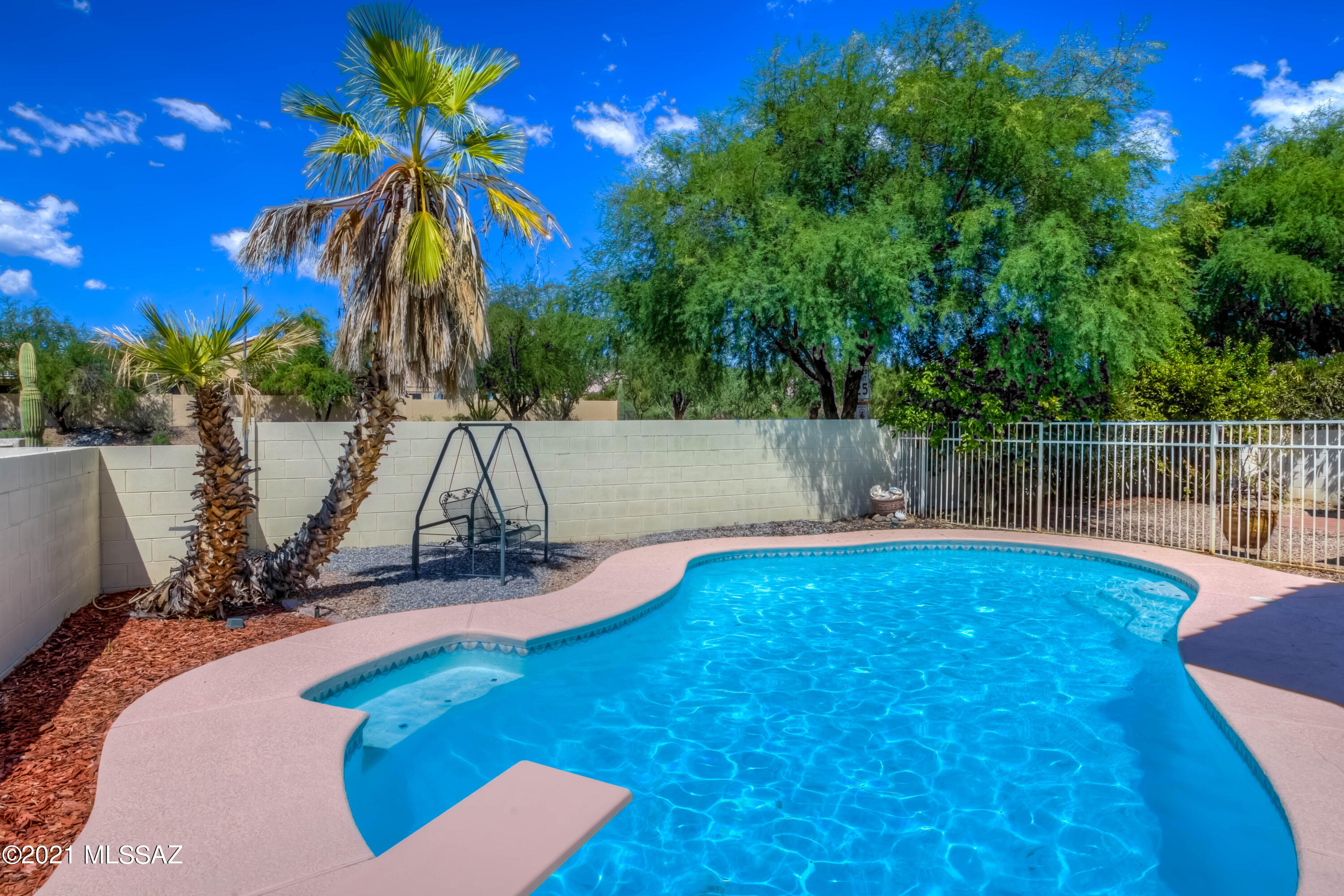 1372 W Valley Ridge Place