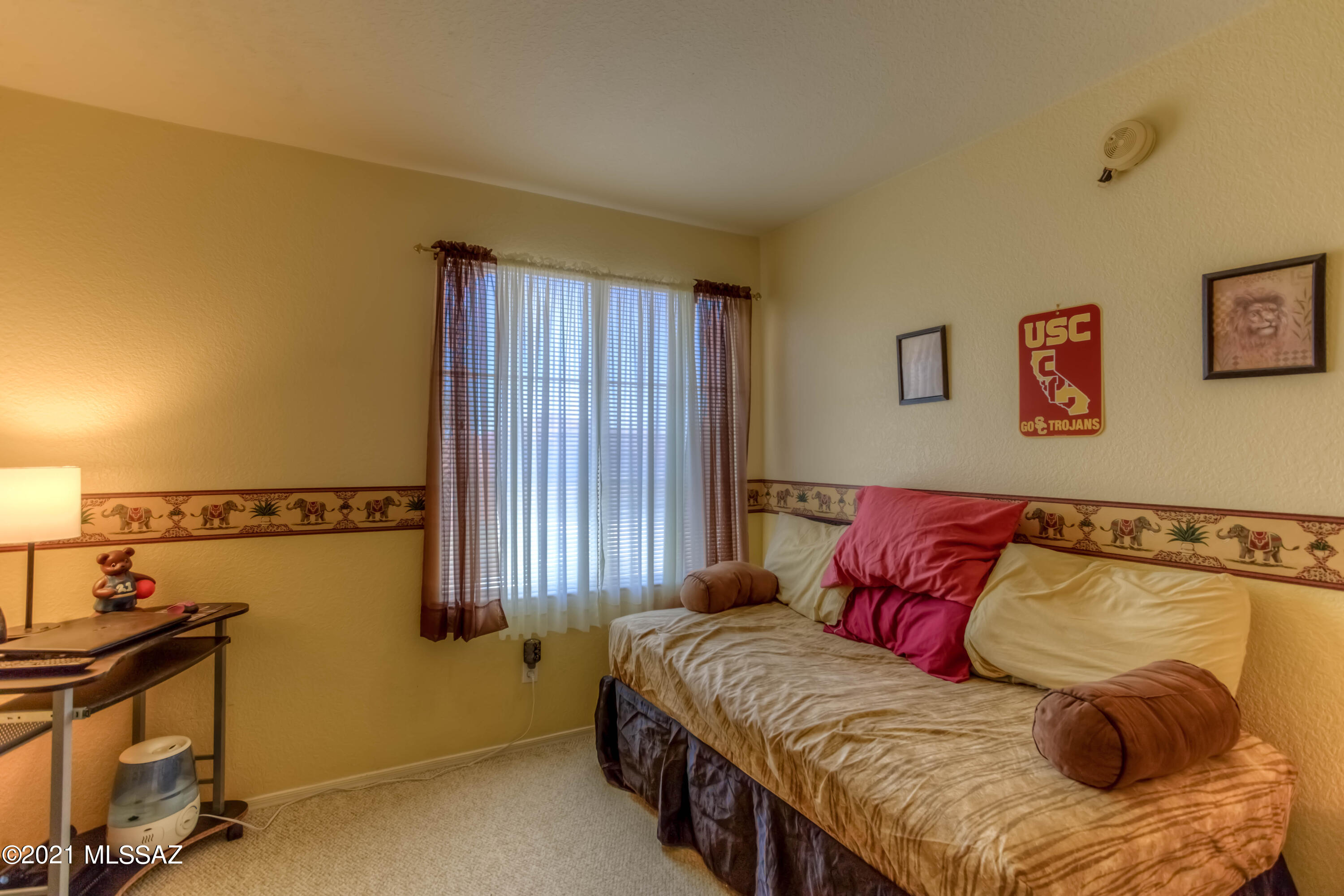 1372 W Valley Ridge Place