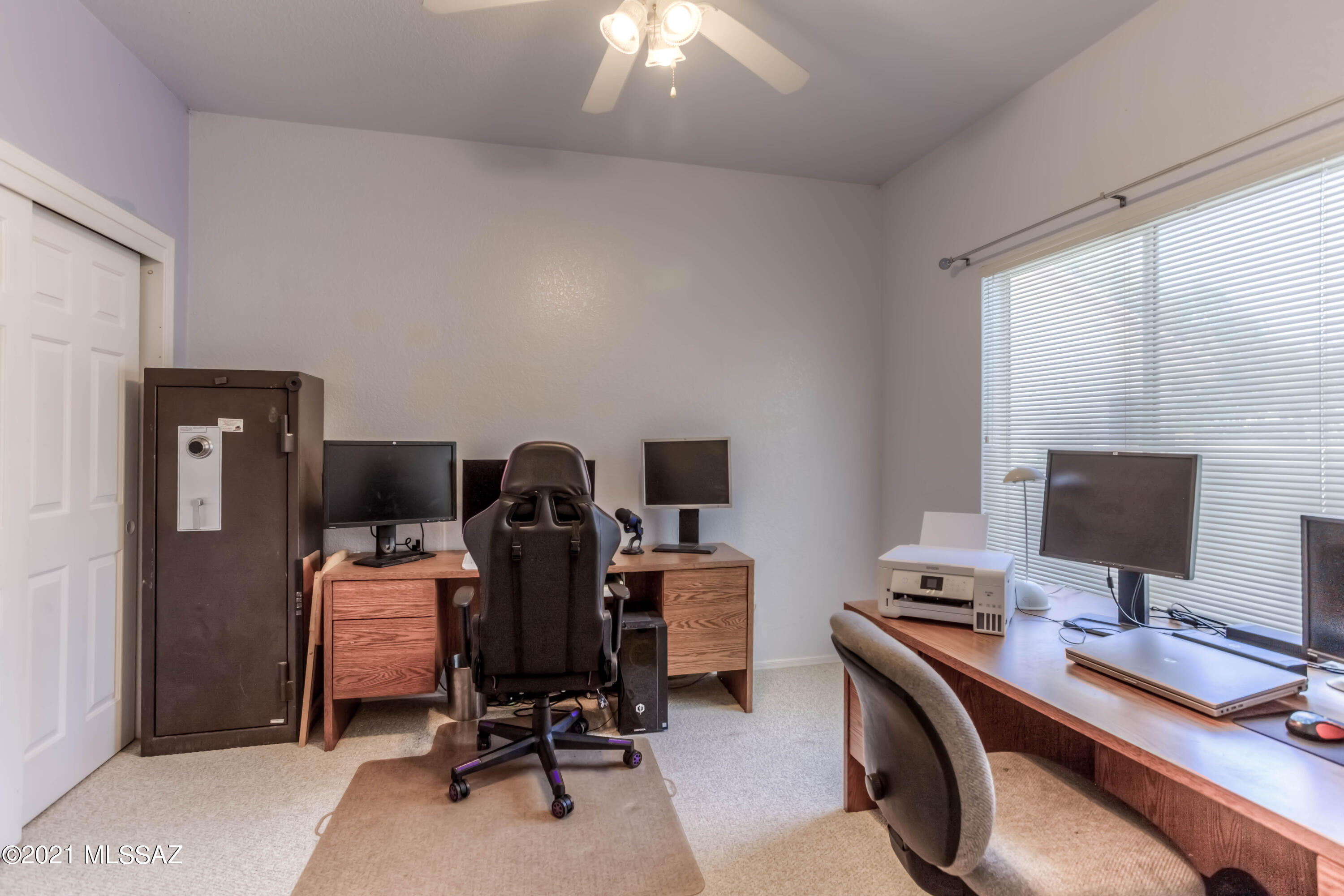 1372 W Valley Ridge Place