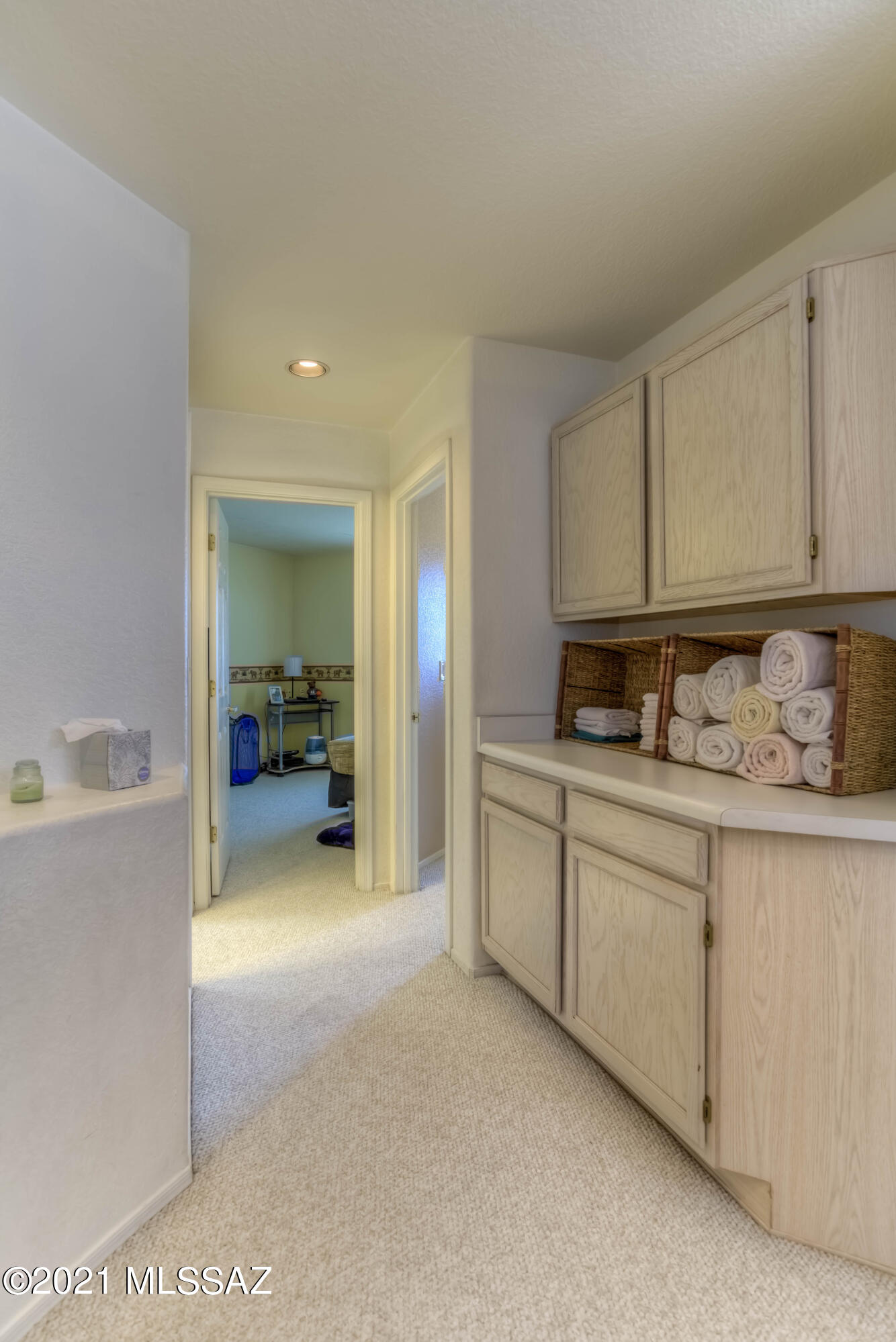 1372 W Valley Ridge Place