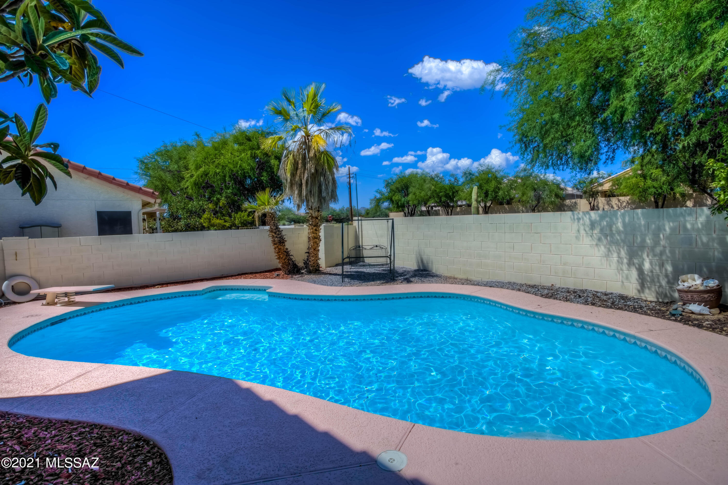 1372 W Valley Ridge Place