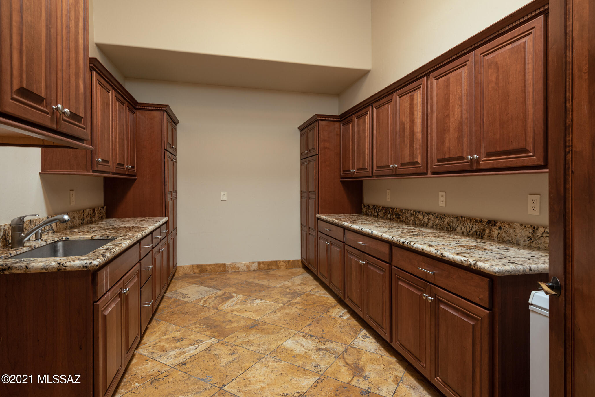 6954 E Gate Ridge Place