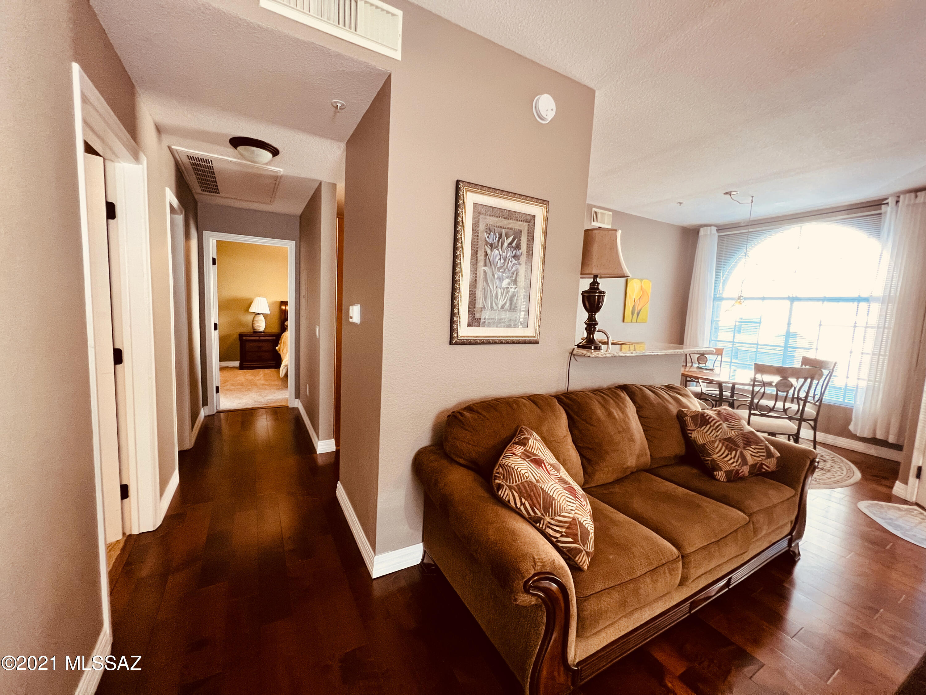 1500 E Pusch Wilderness Drive Unit: 14204